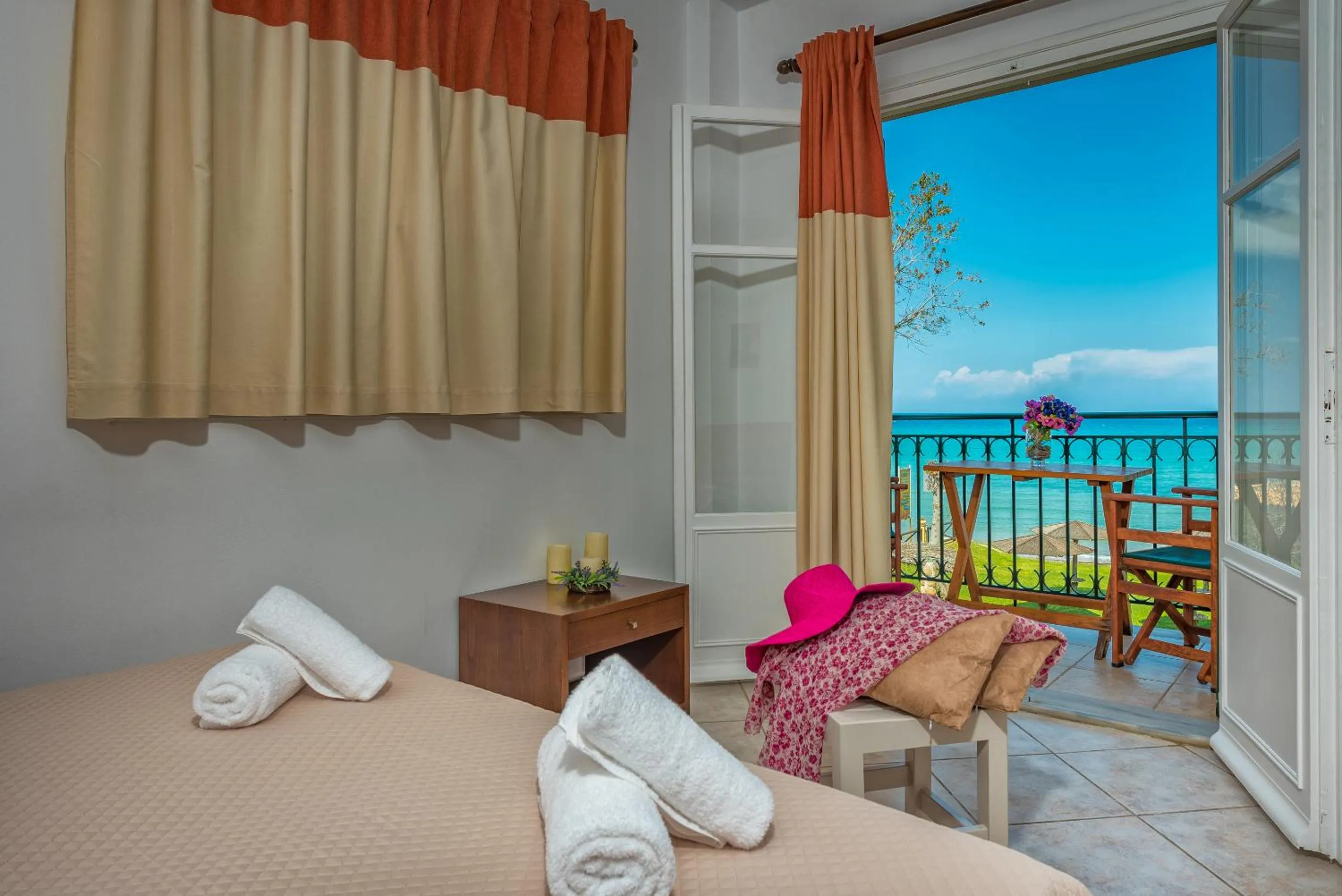 Bed in Zarkadis Beach Apartments