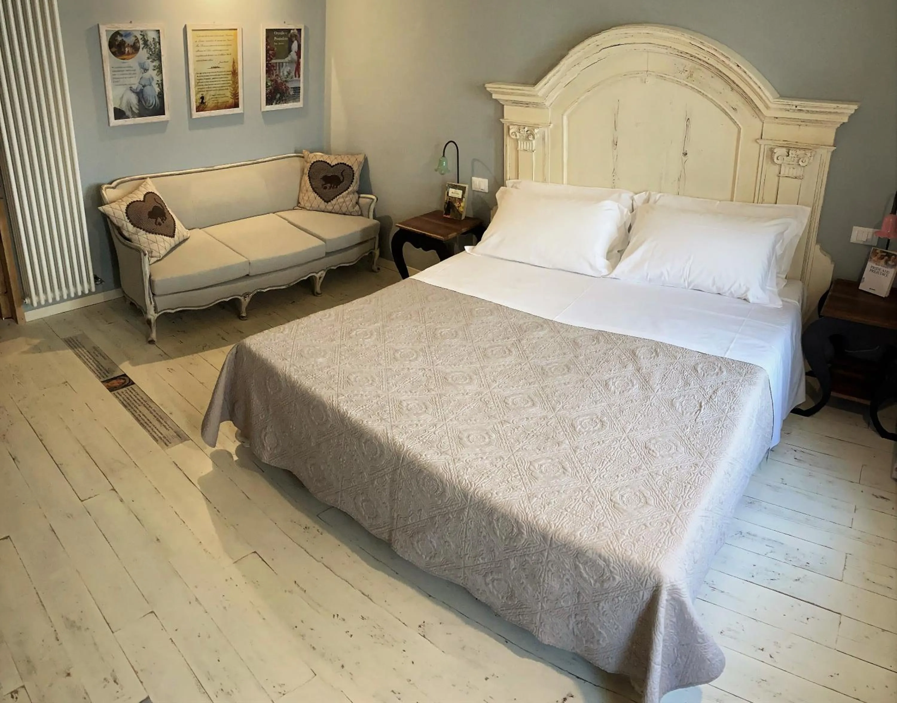 Bed in B&B Antique Maison