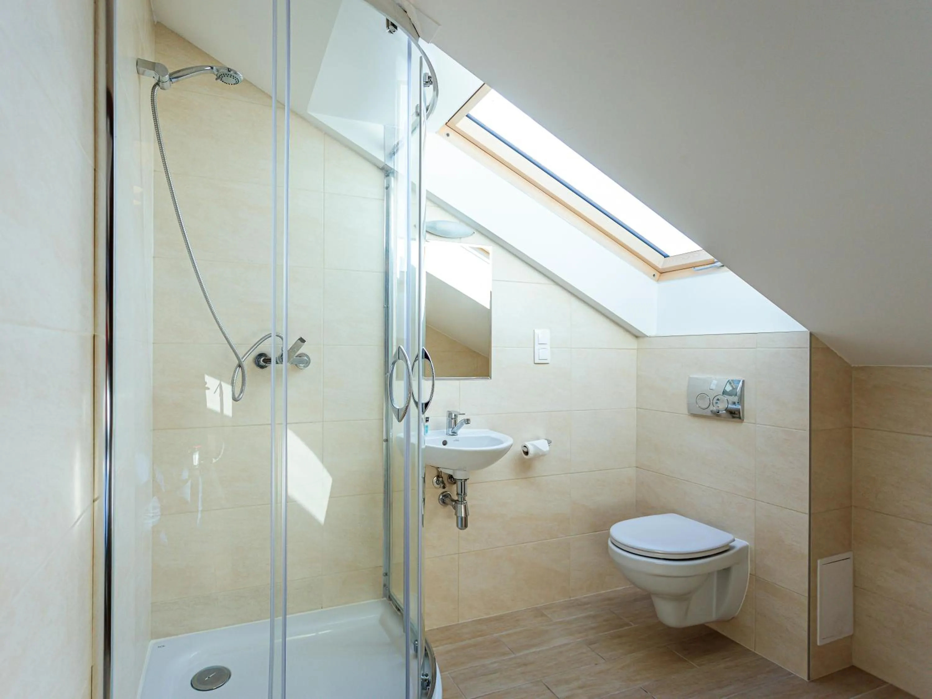 Toilet in Willa Arkadia