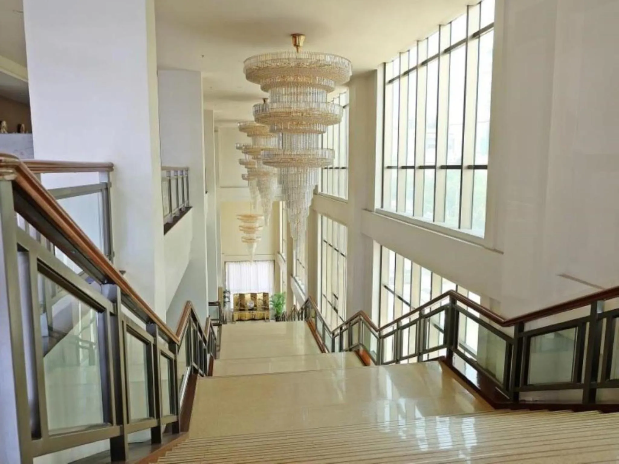 Lobby or reception in Mandarin Plaza Hotel