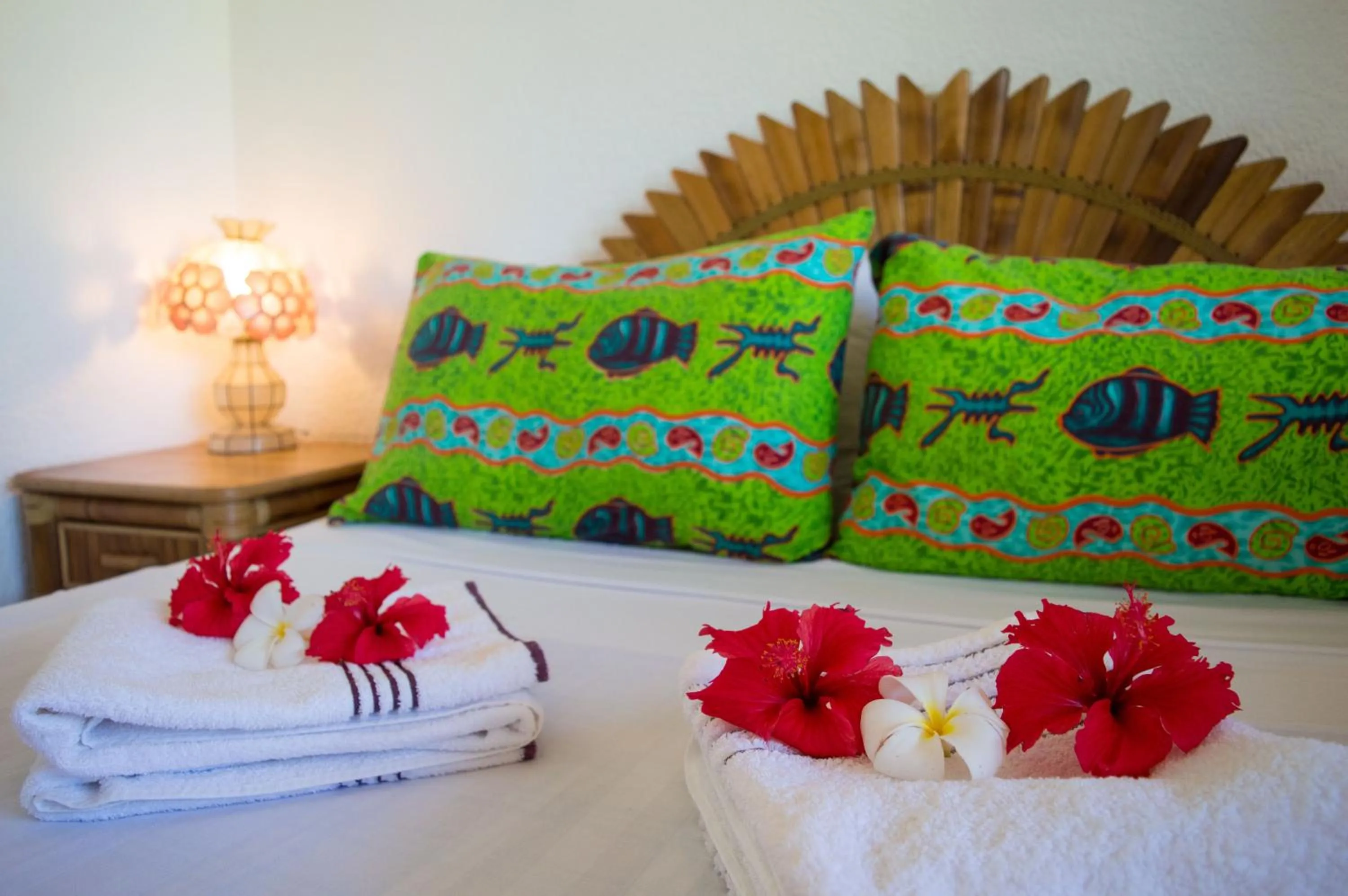 Bed in Dolphin House Resort Moalboal