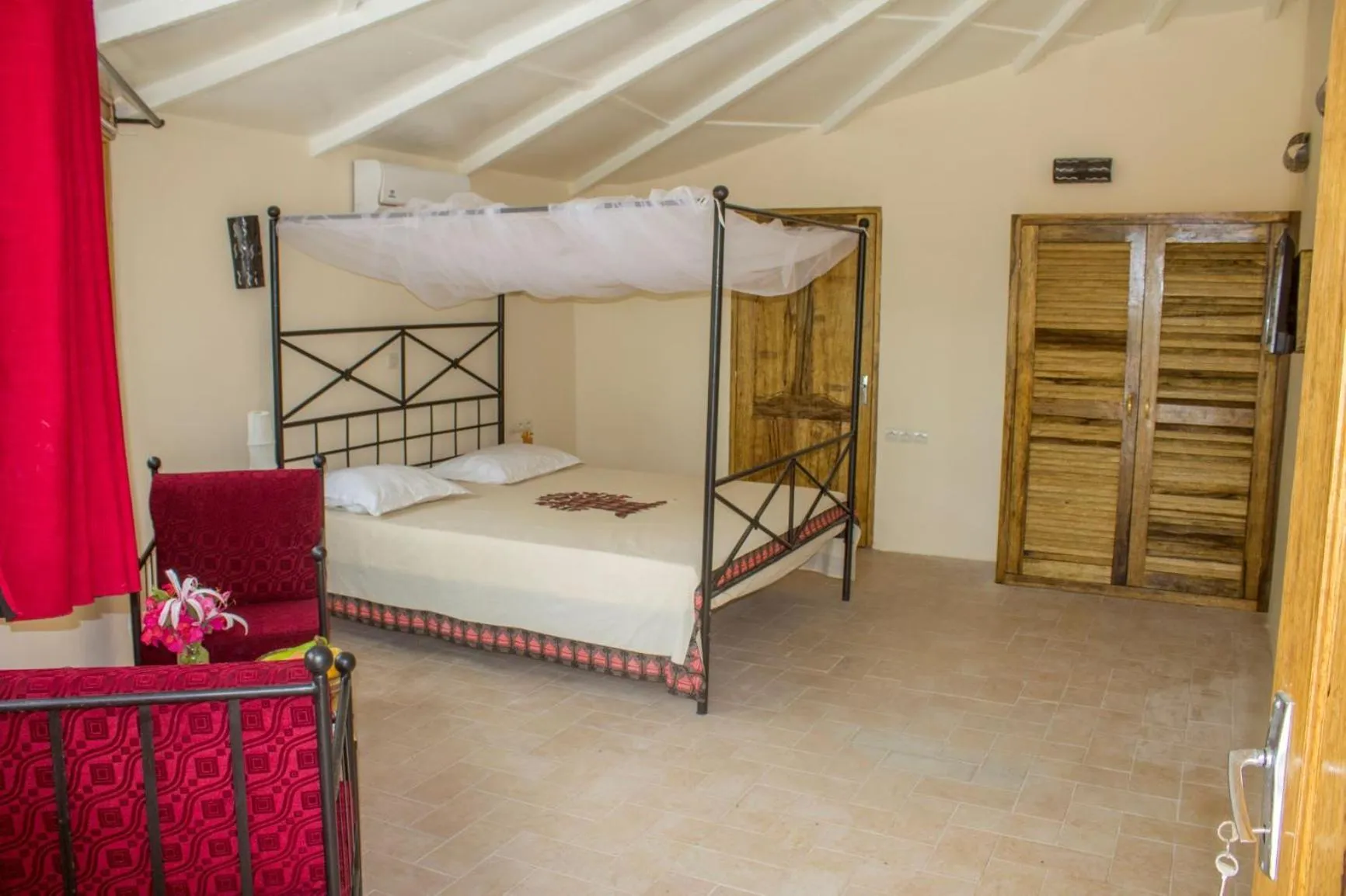 Photo of the whole room in Diamarek Hotel Sur La Plage