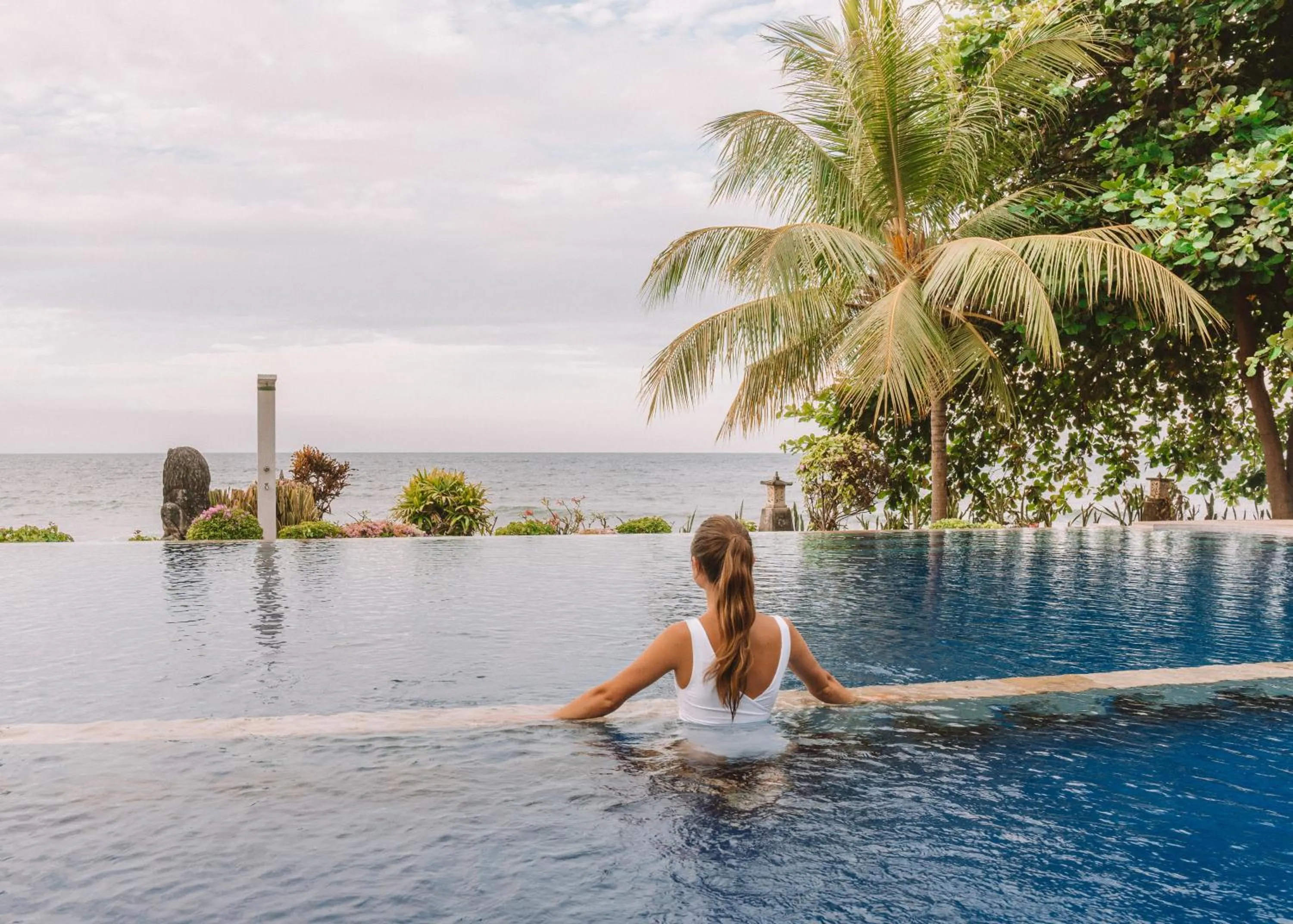 Pool view in Bondalem Beach Club