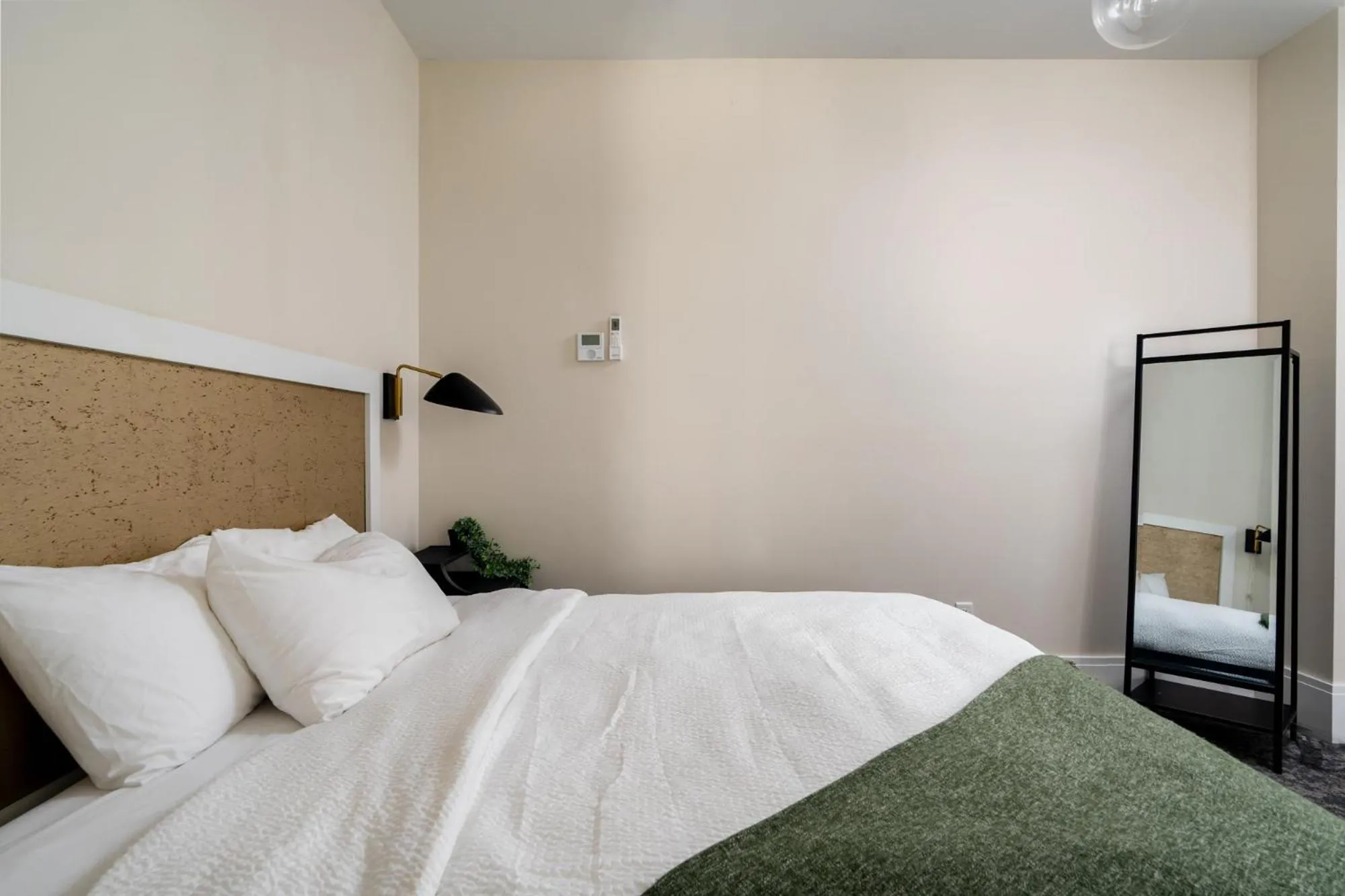 Bedroom, Bed in Hancock House