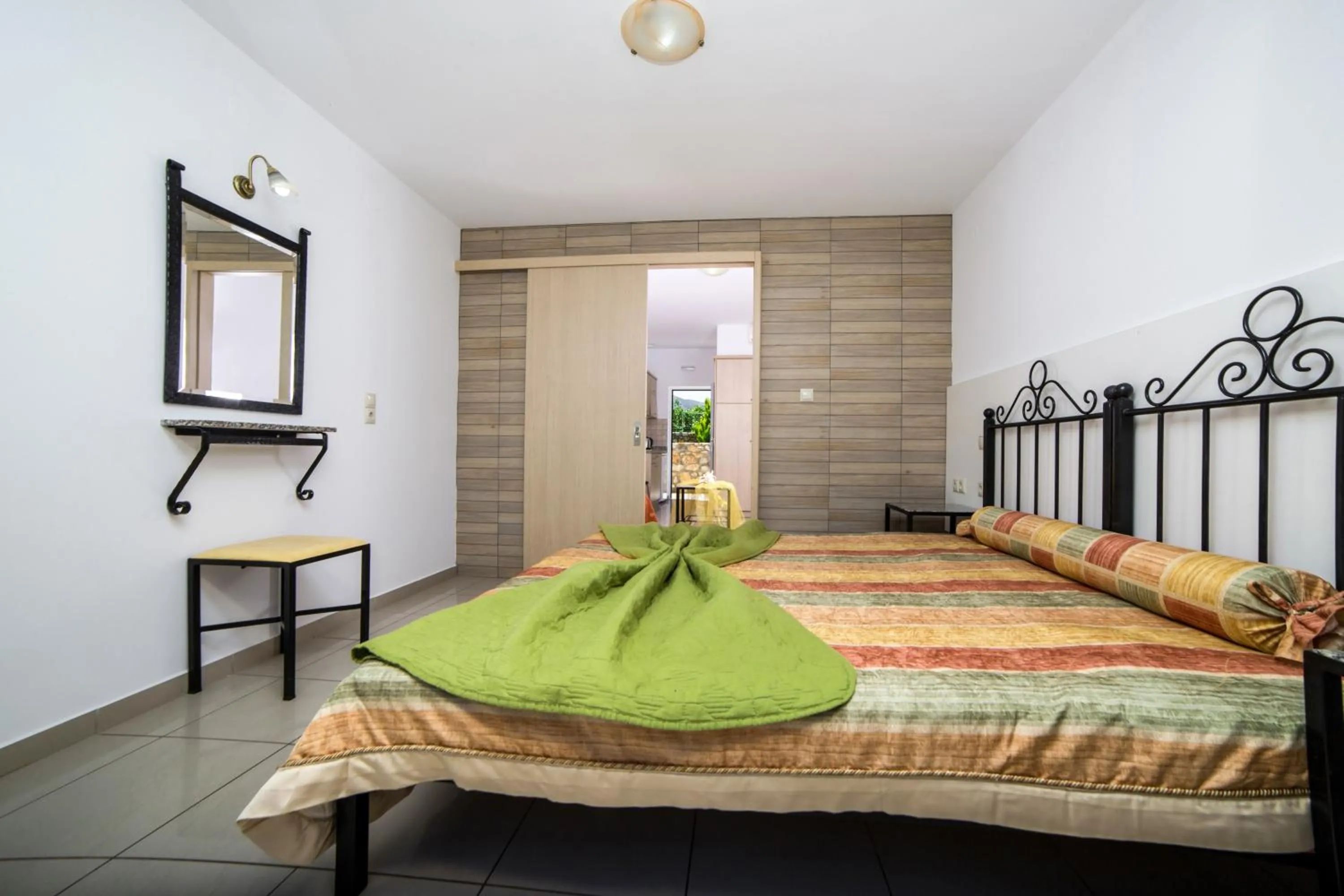 Bedroom, Bed in Real Palace