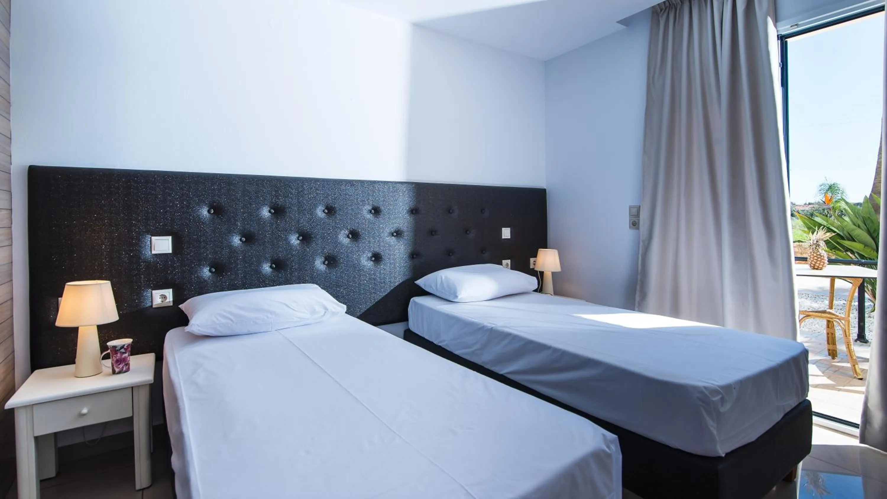 Bedroom, Bed in Real Palace