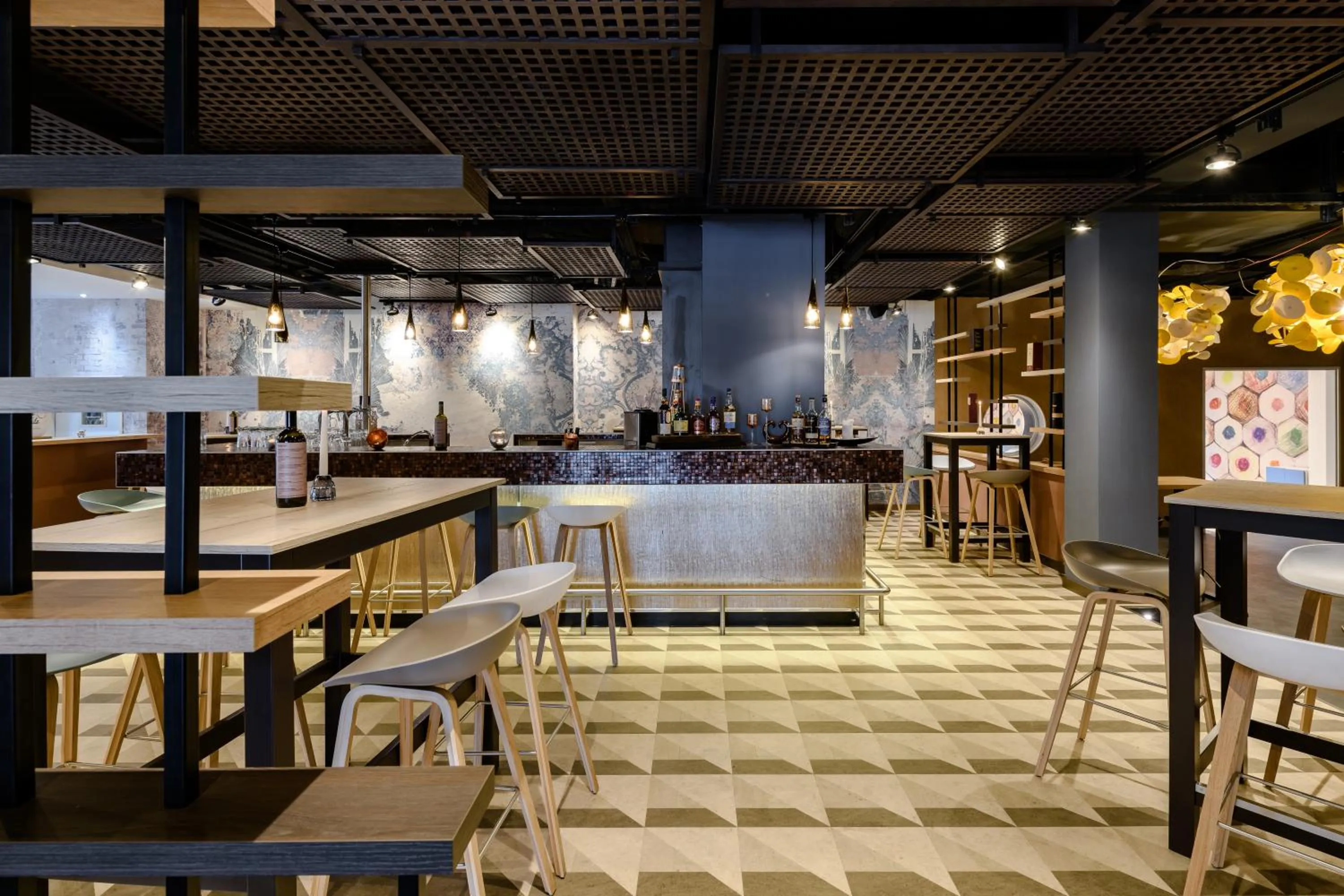 Lounge or bar in Ibis Styles Regensburg