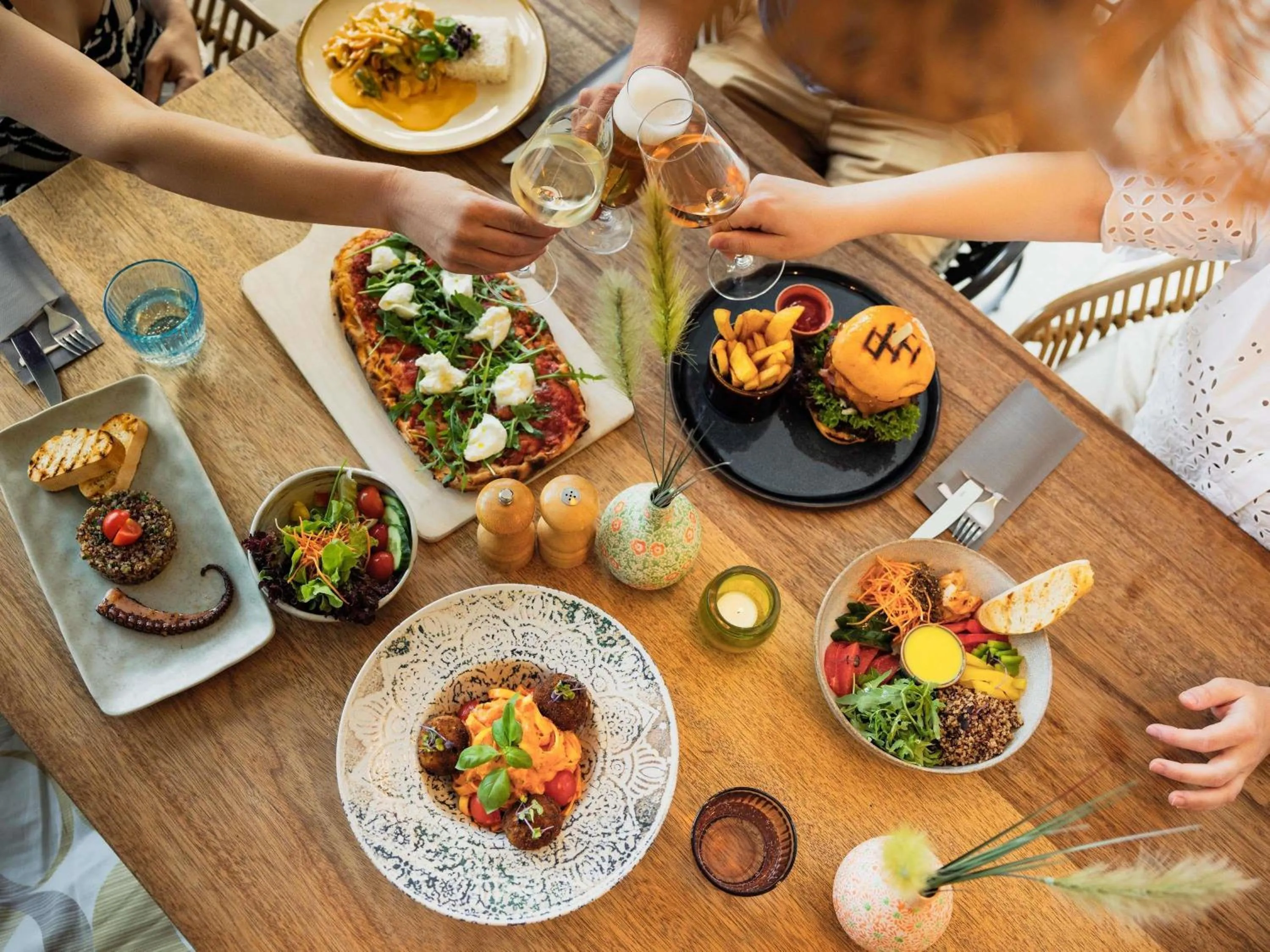 Restaurant/places to eat in Ibis Styles Regensburg