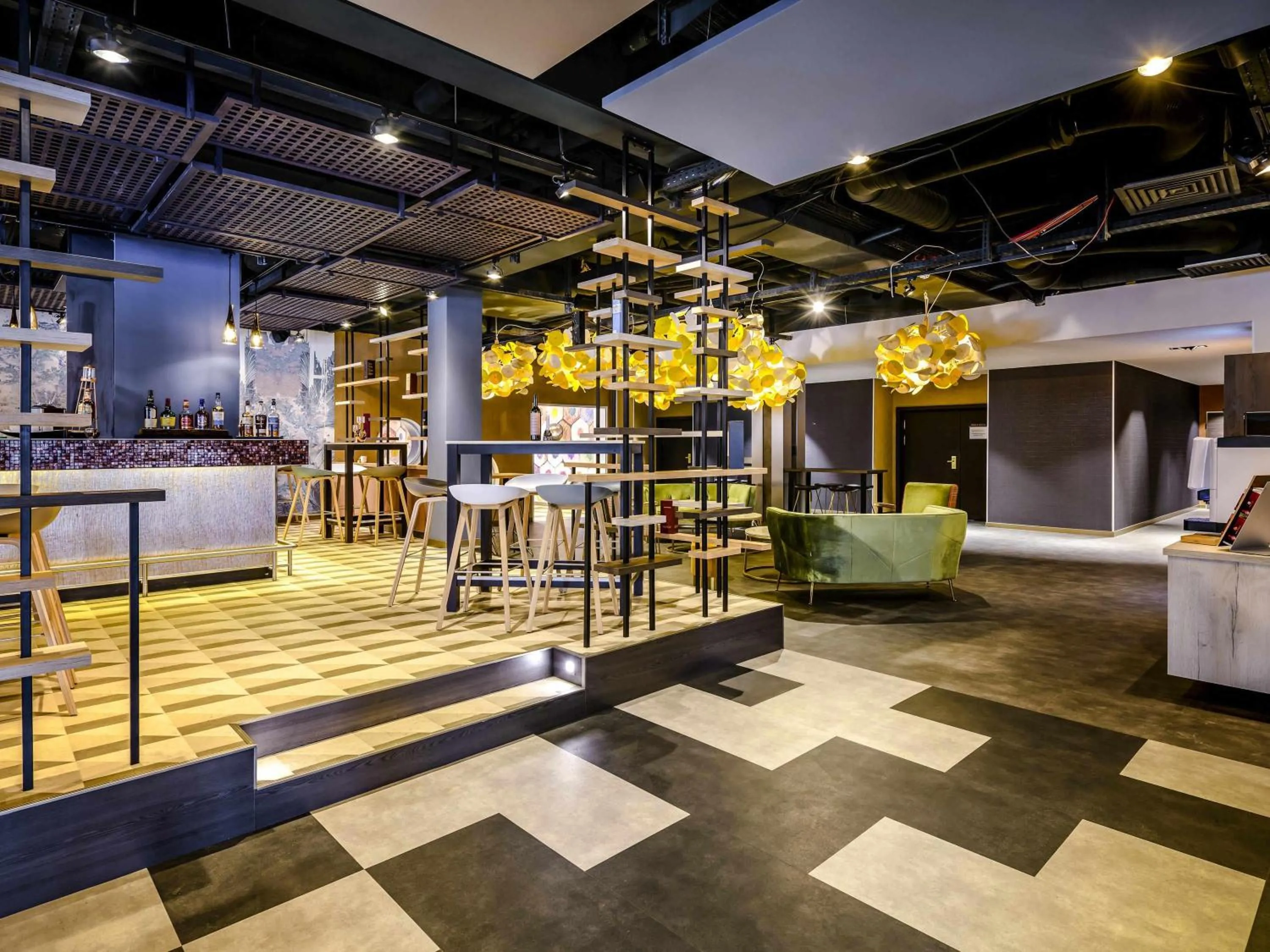 Lounge or bar in Ibis Styles Regensburg