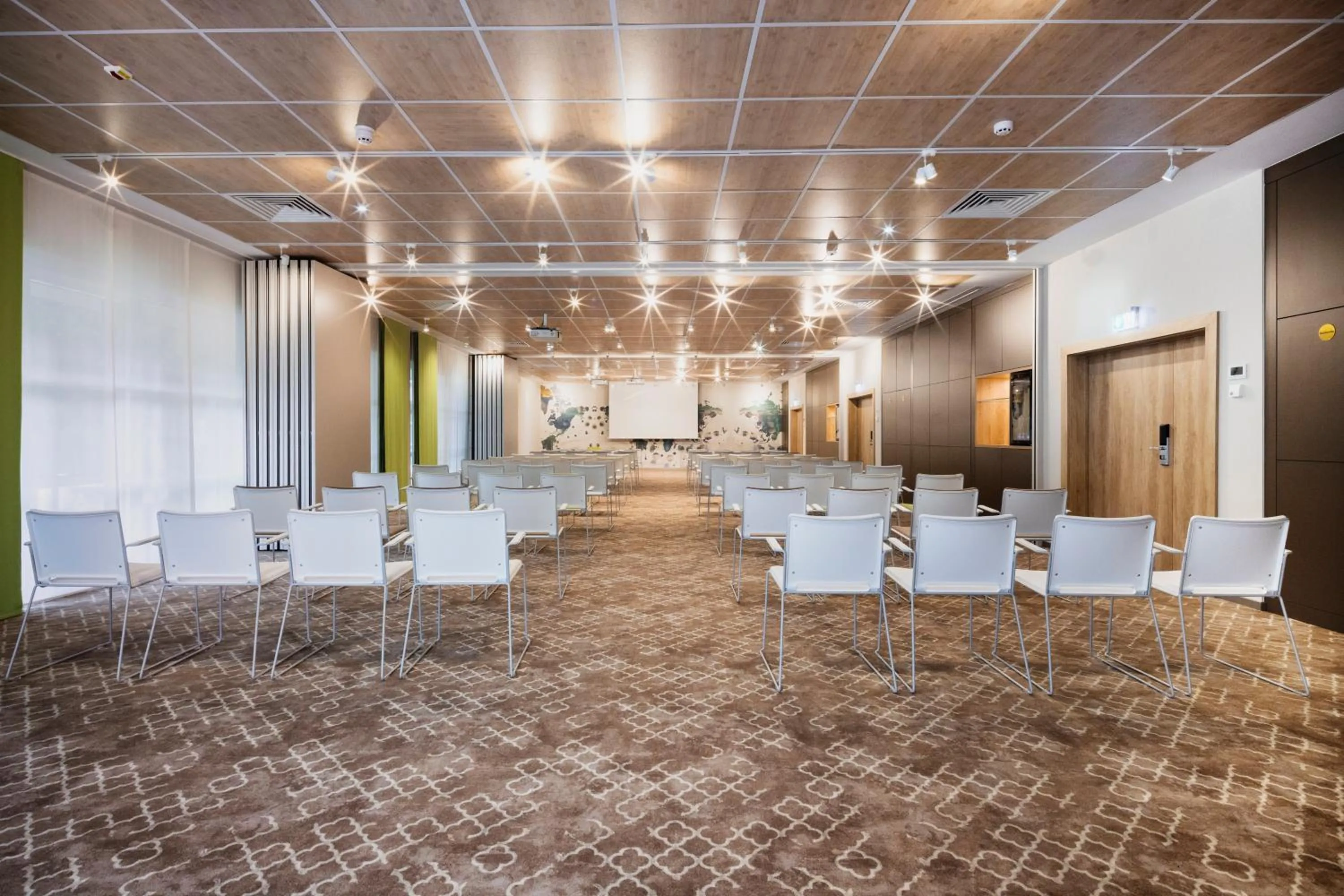 Meeting/conference room in Ibis Styles Regensburg