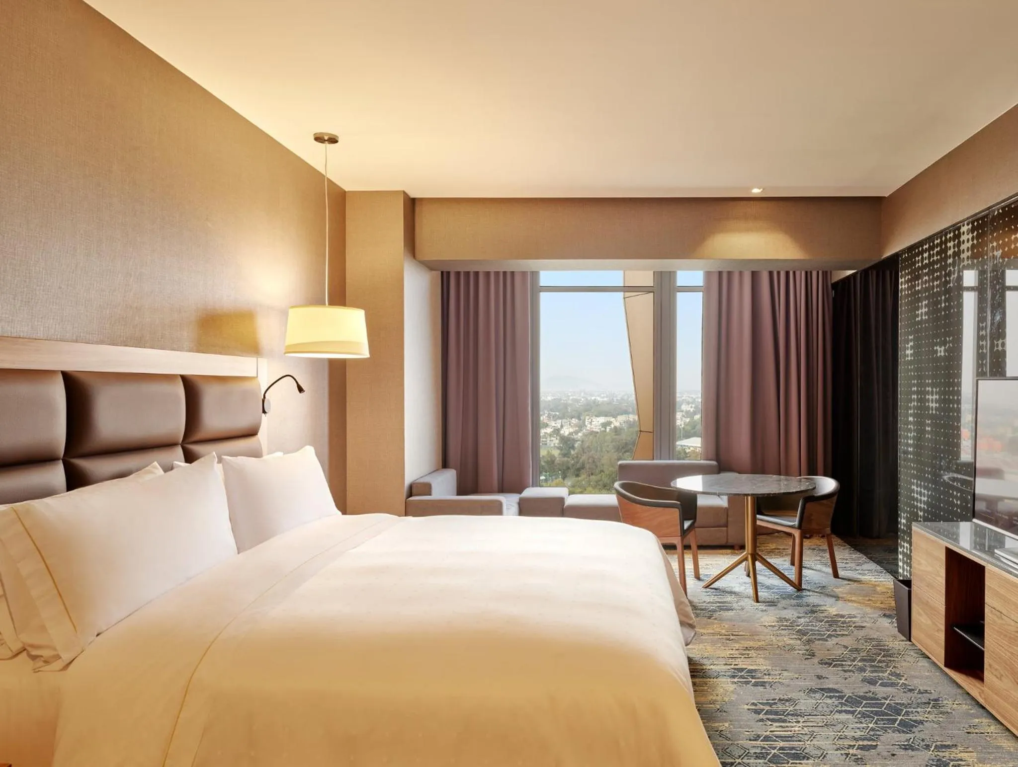 Photo of the whole room, Bed in Fiesta Americana Viaducto Aeropuerto