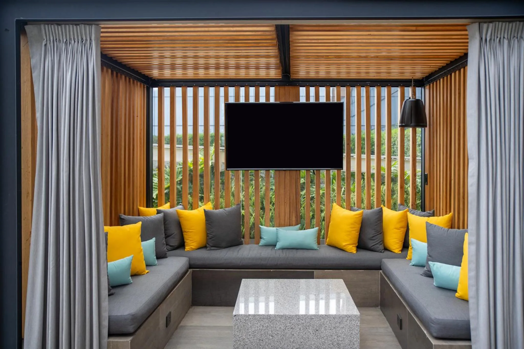 Lounge or bar in Fiesta Americana Viaducto Aeropuerto