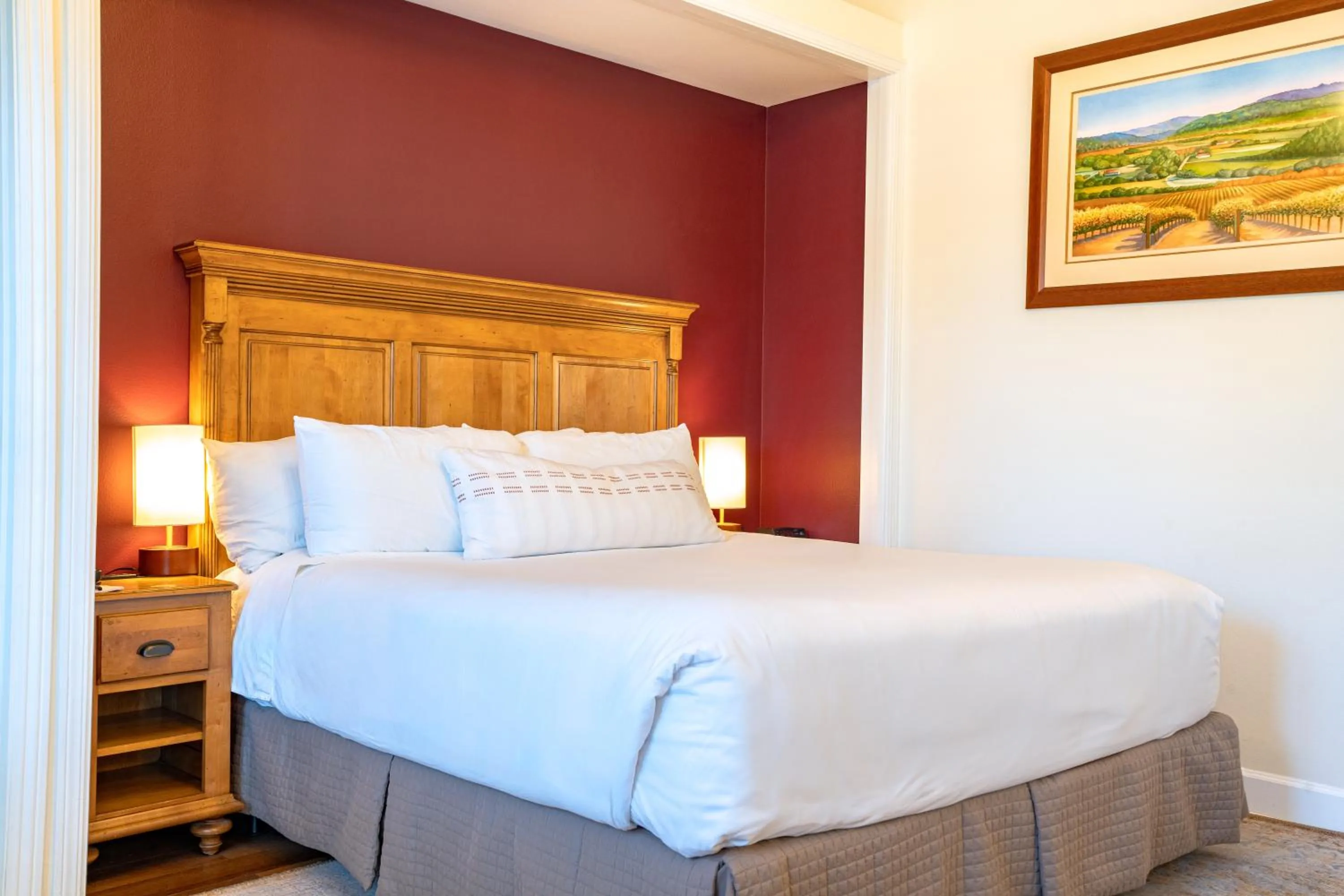 Bed in Elm House Inn