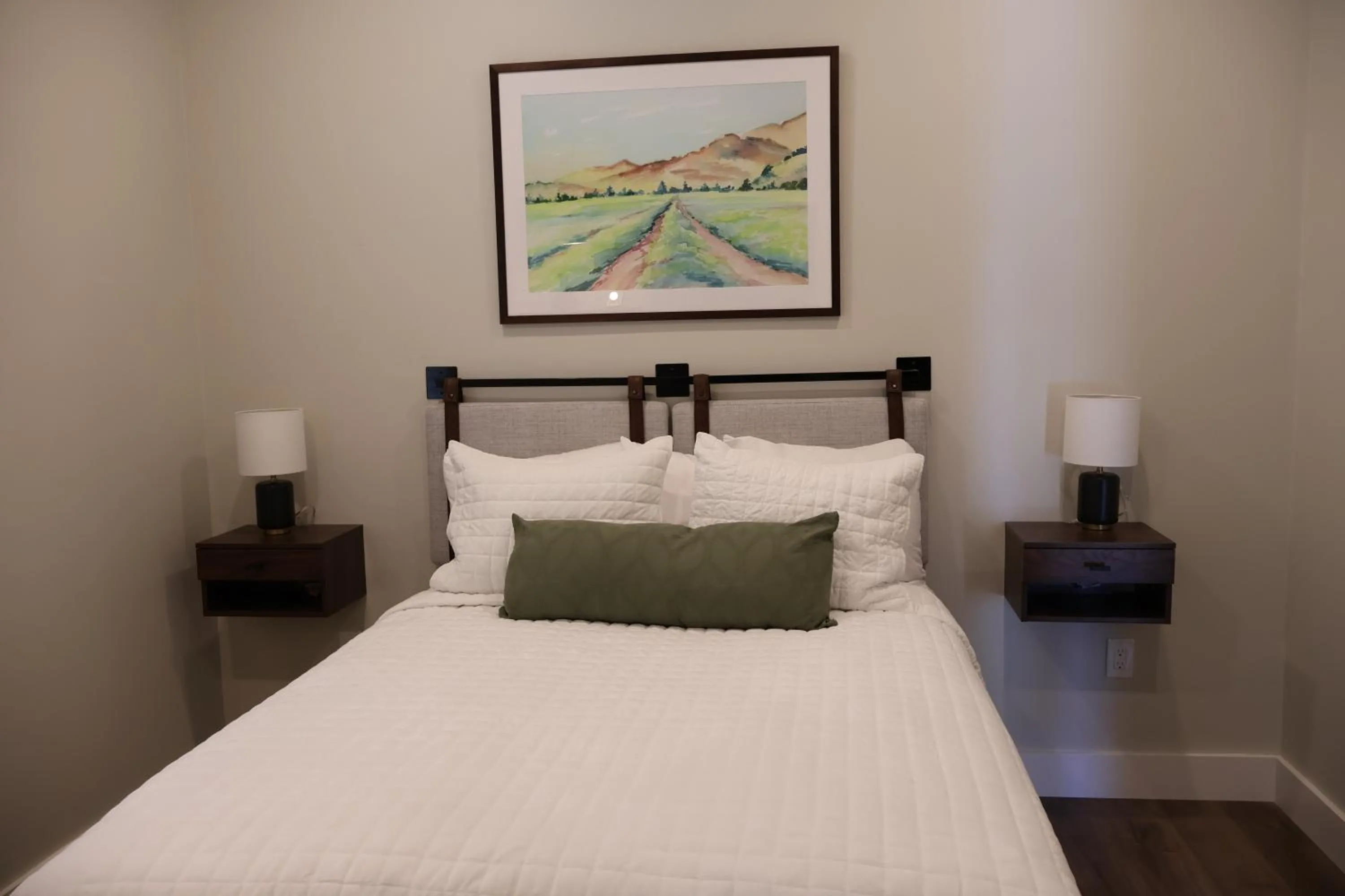 Bed in Elm House Inn