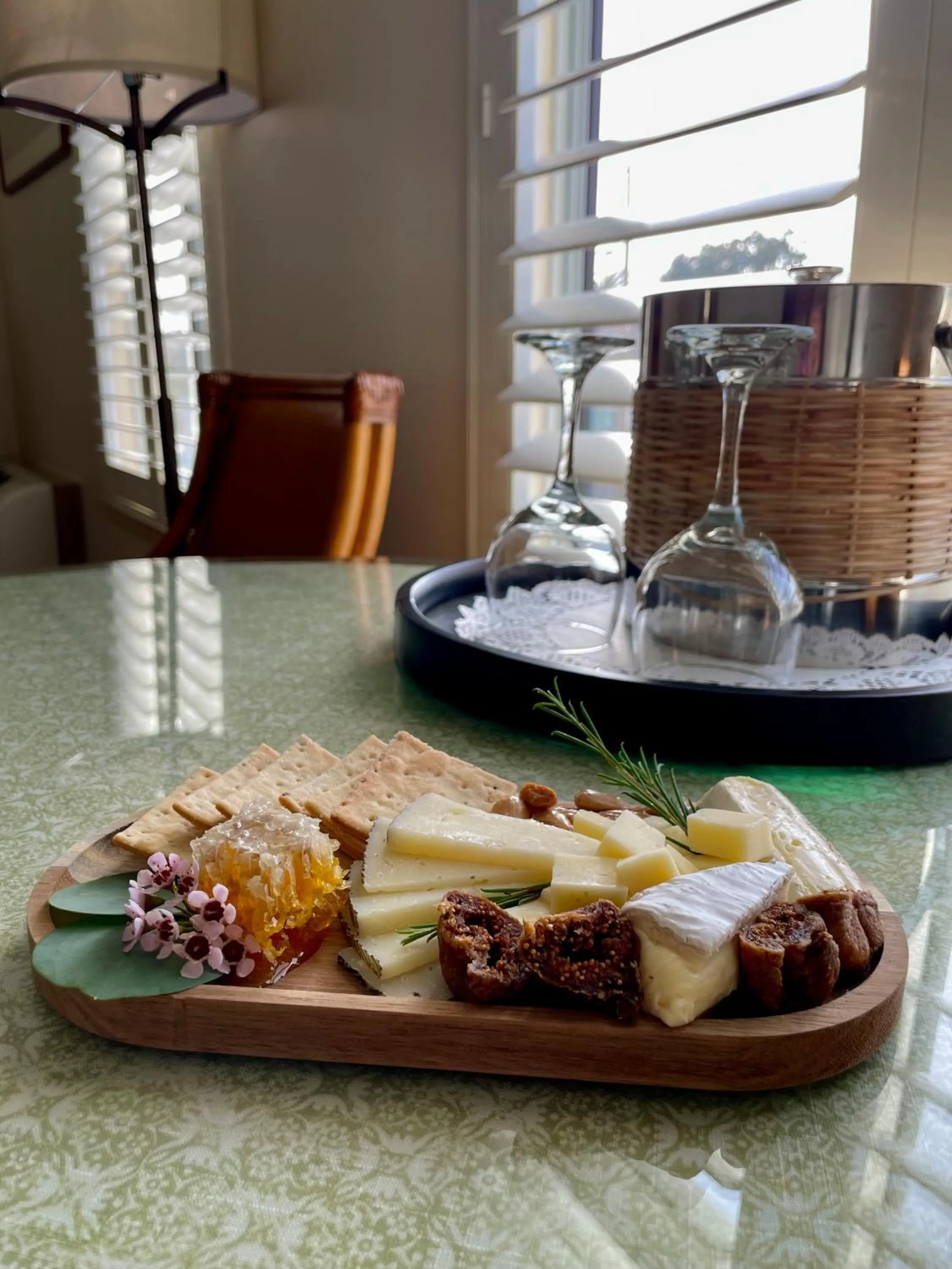 VIP in Elm House Inn