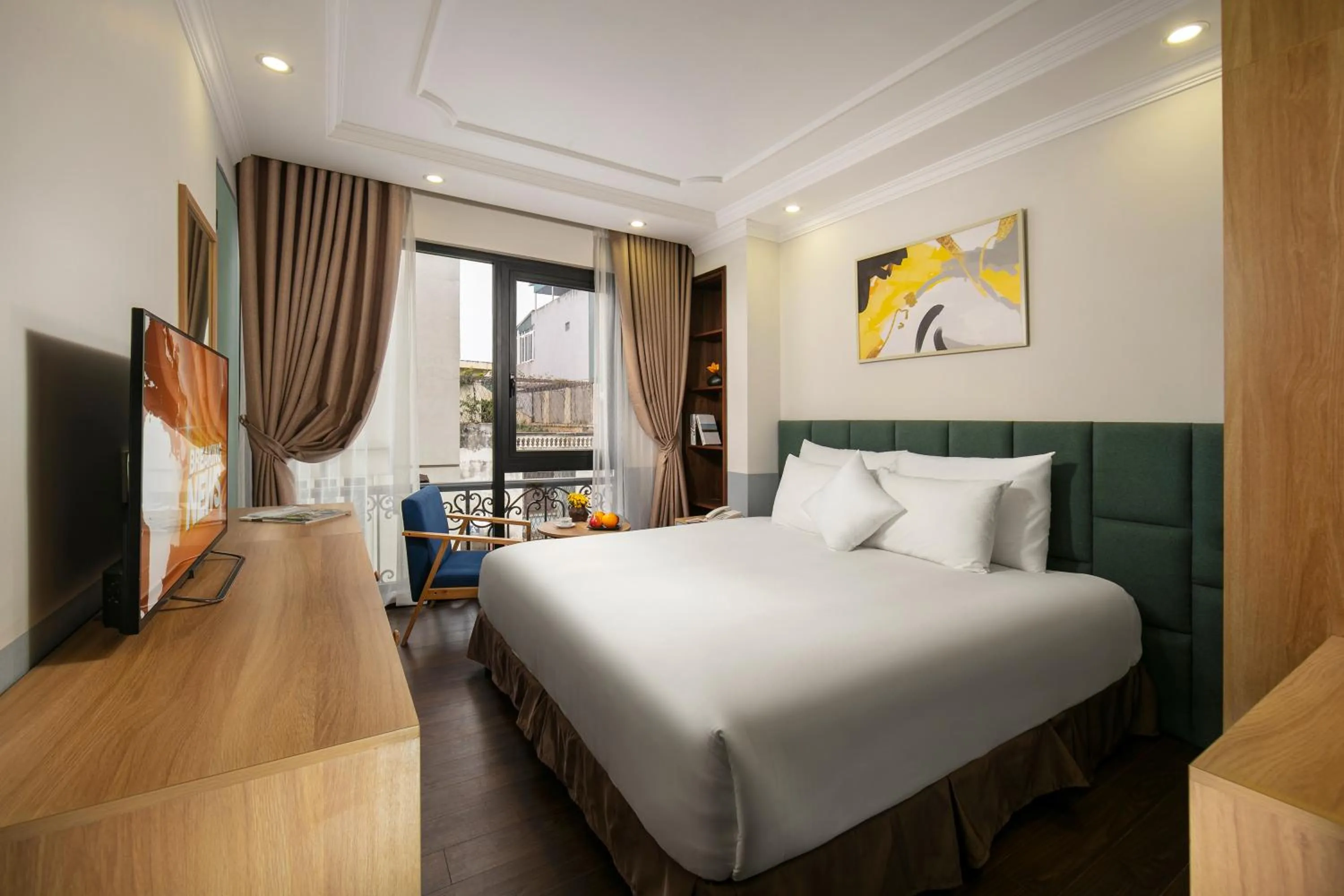 View (from property/room), Bed in C'Bon Hotel Do Quang