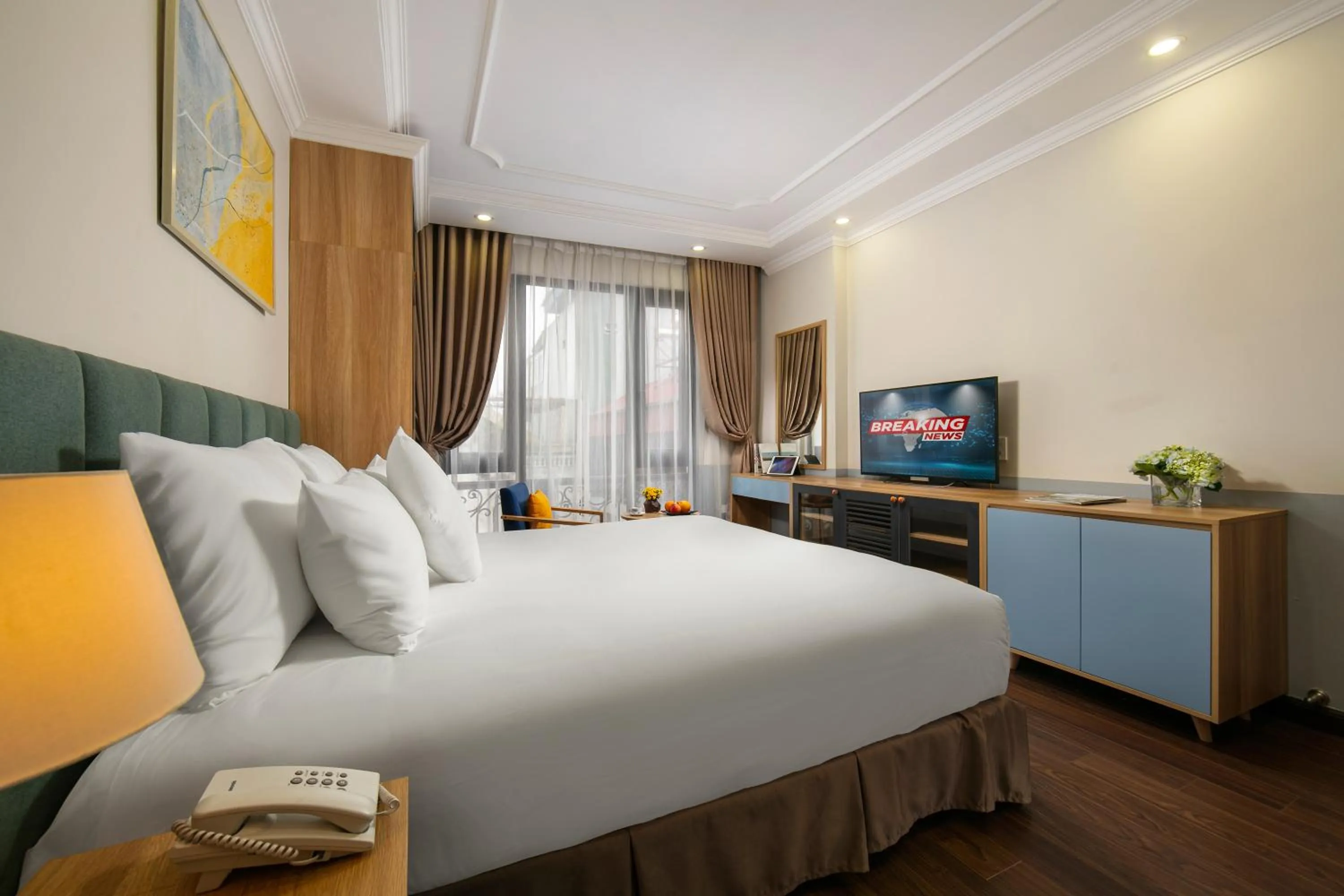 Balcony/Terrace, Bed in C'Bon Hotel Do Quang