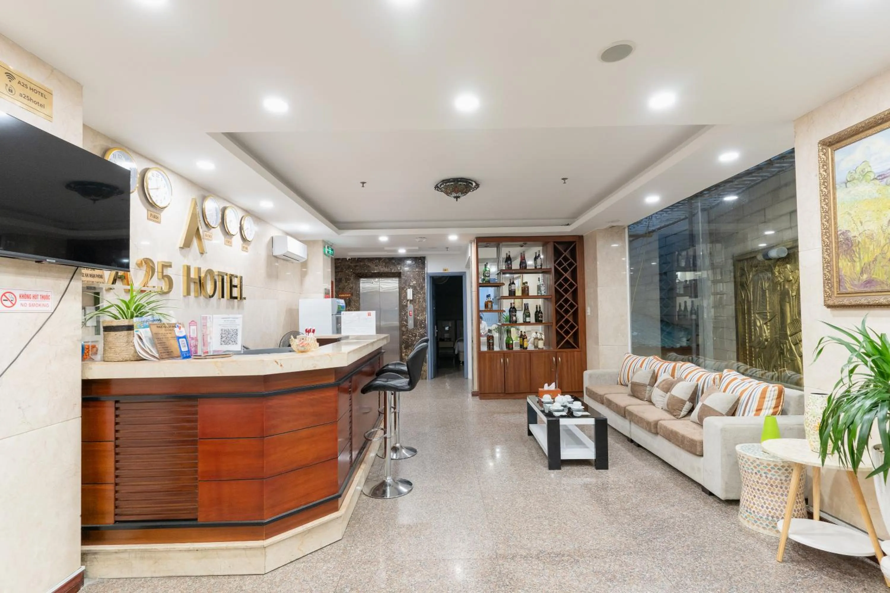 Lobby or reception in A25 Hotel - 14 Lương Hữu Khánh