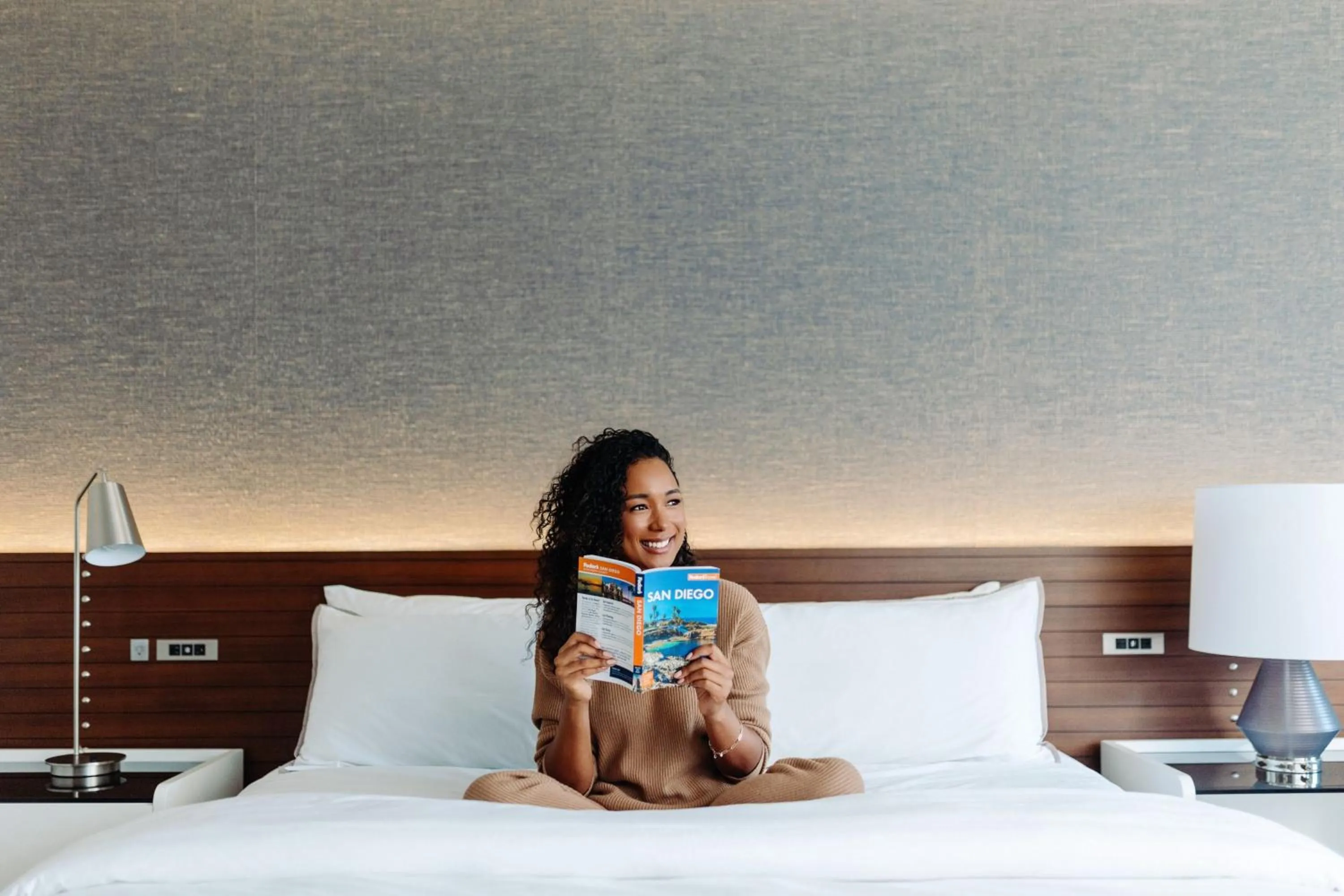 Photo of the whole room, Bed in The Westin San Diego Gaslamp Quarter
