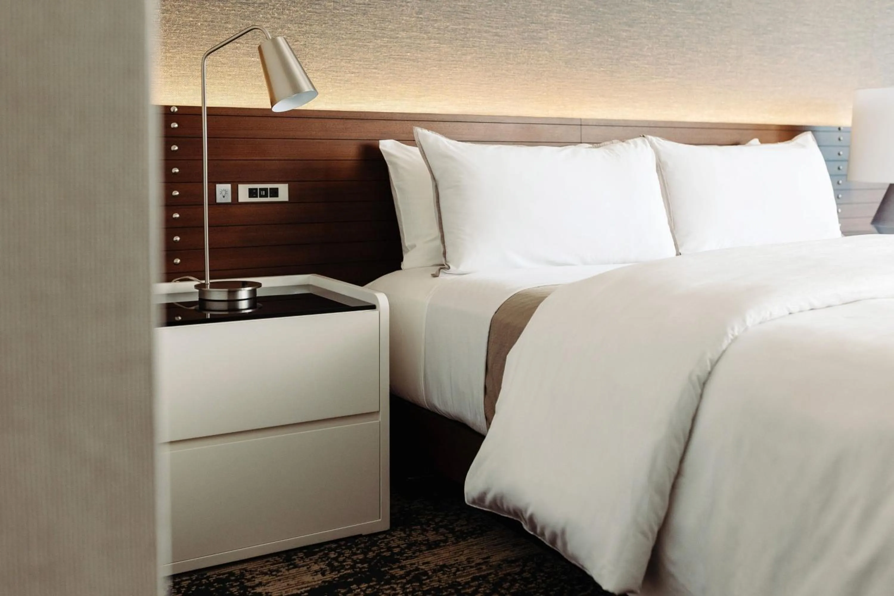 Photo of the whole room, Bed in The Westin San Diego Gaslamp Quarter