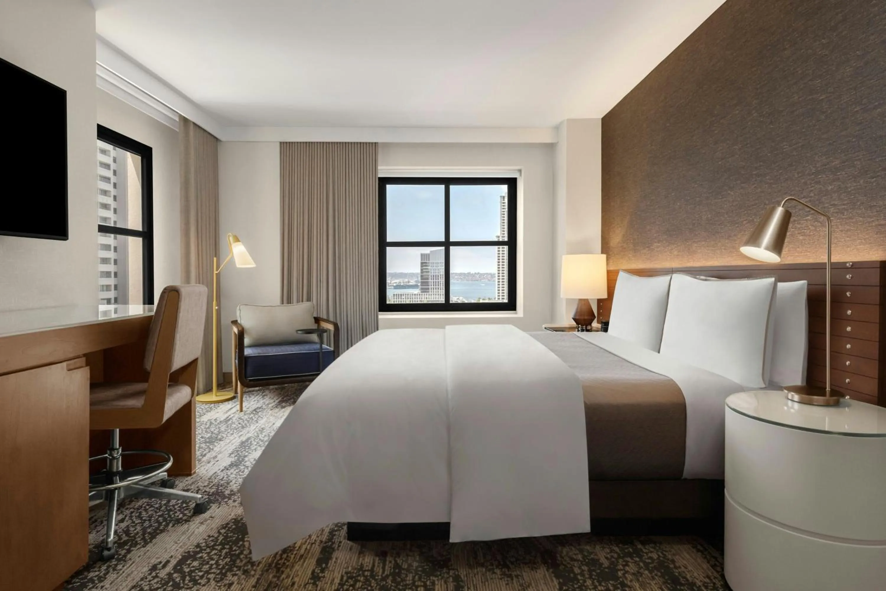 Bedroom, Bed in The Westin San Diego Gaslamp Quarter