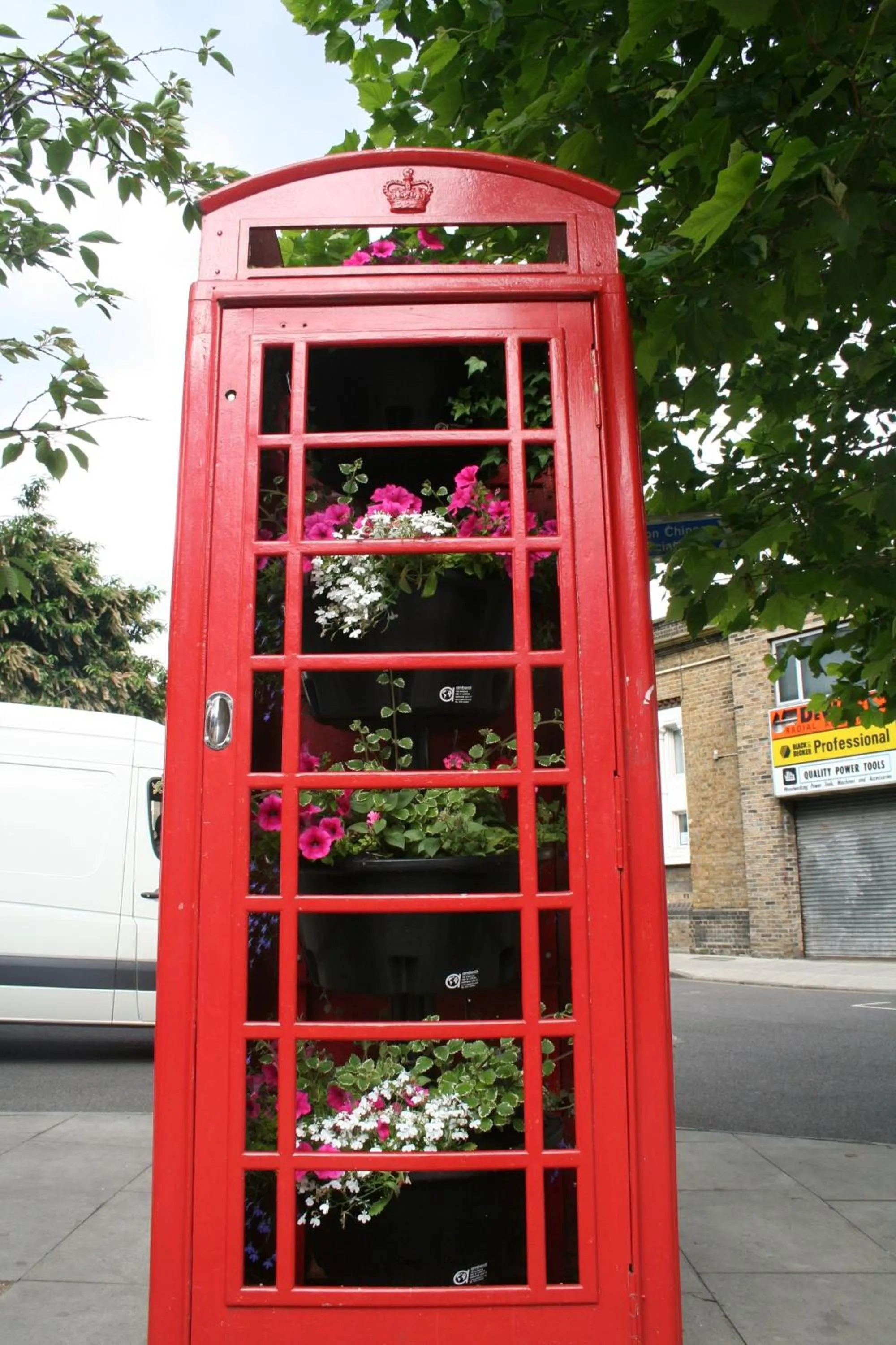 Area and facilities in Arch Hotel