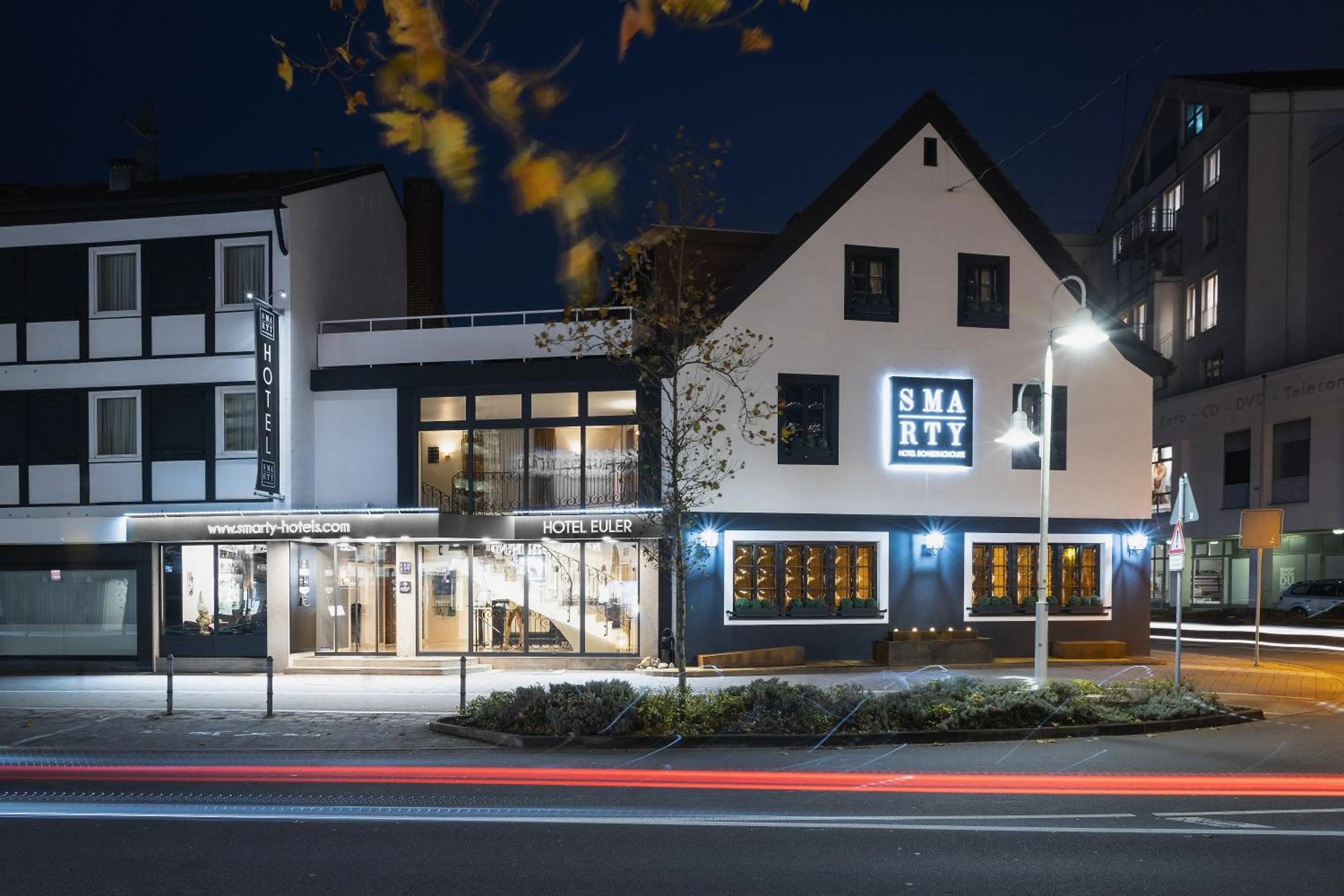 Night in SMARTY Hotel Euler Homburg, Saar - KONTAKTLOSER SELF CHECK-IN