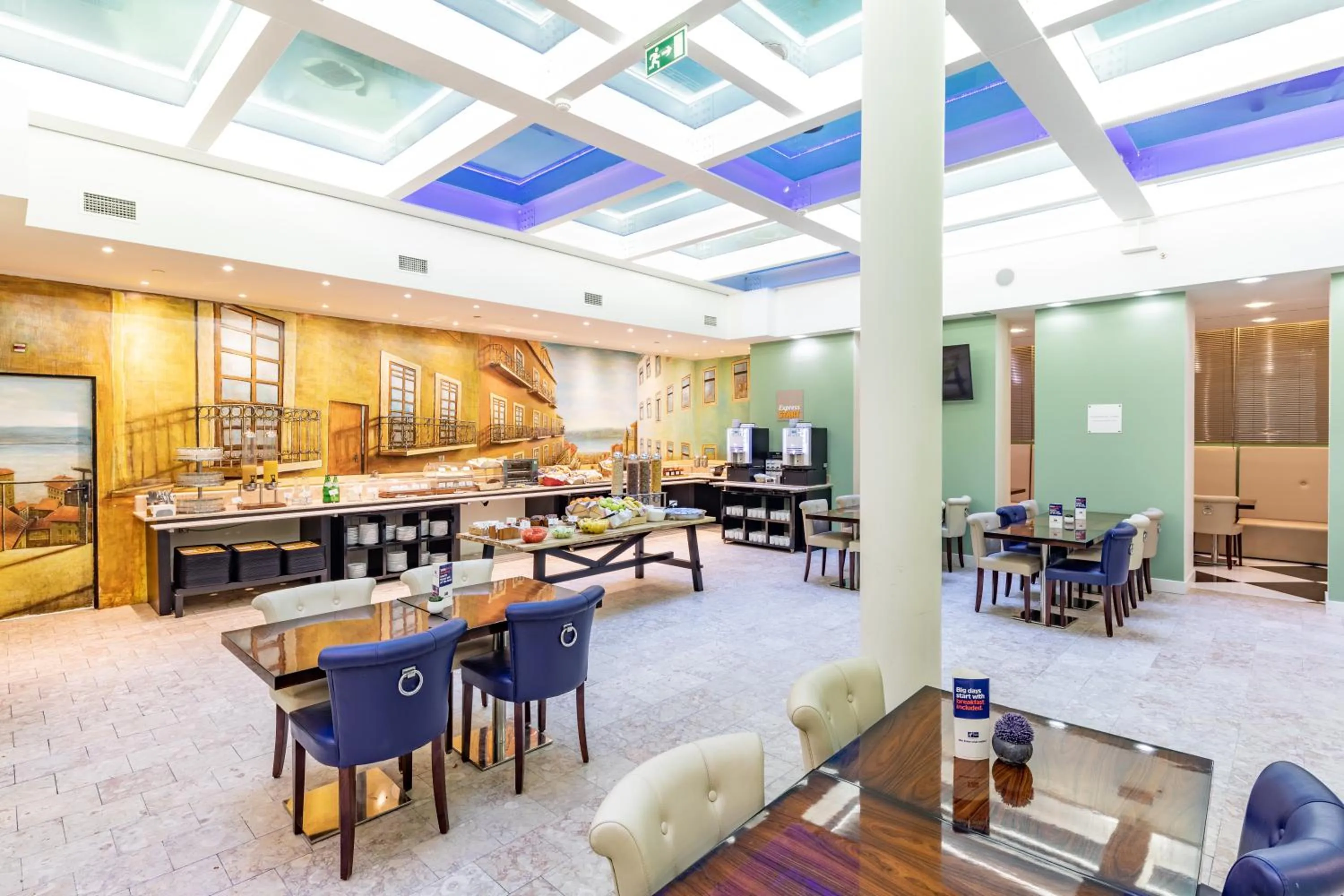 Breakfast in Holiday Inn Express Lisboa - Av. Liberdade by IHG