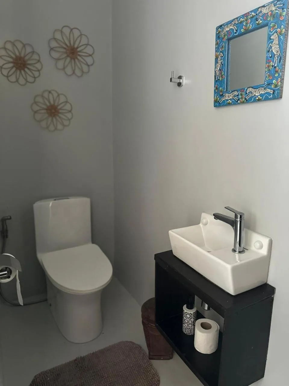 Toilet in Parrots Boutique Resort