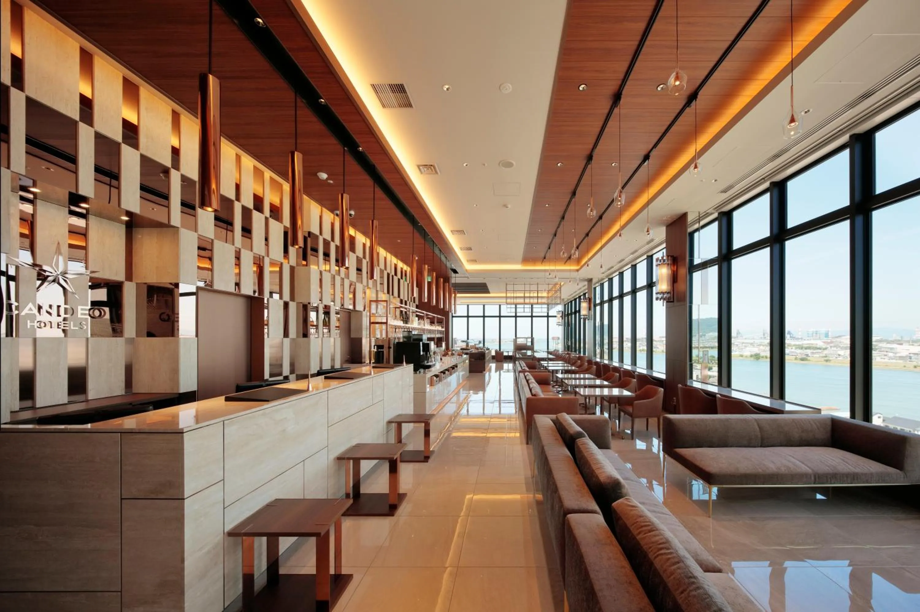 Lobby or reception in Candeo Hotels Nankai Wakayama