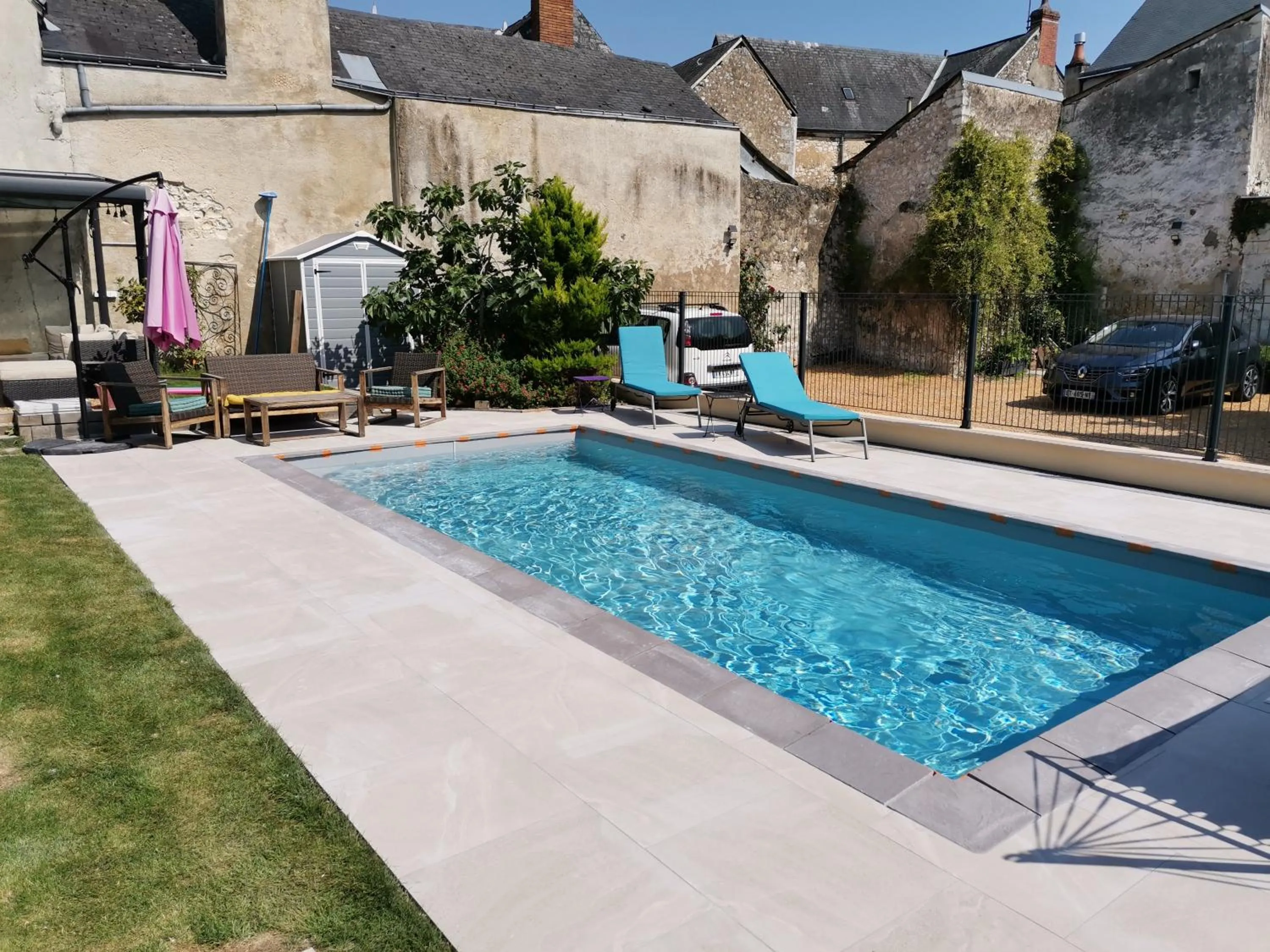 Swimming pool in 5 Grande Rue