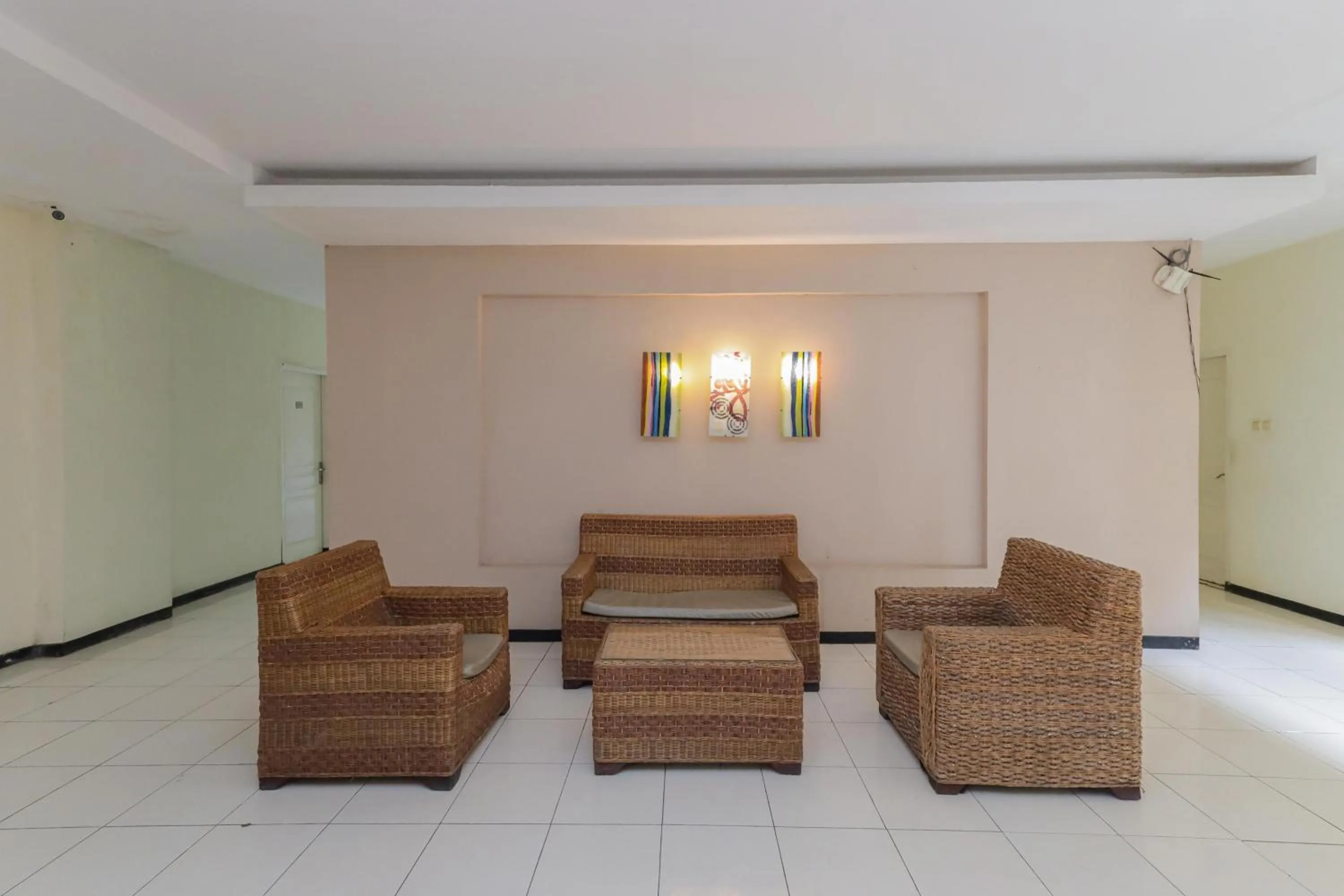 Seating area in RedDoorz near Gubeng Station Surabaya