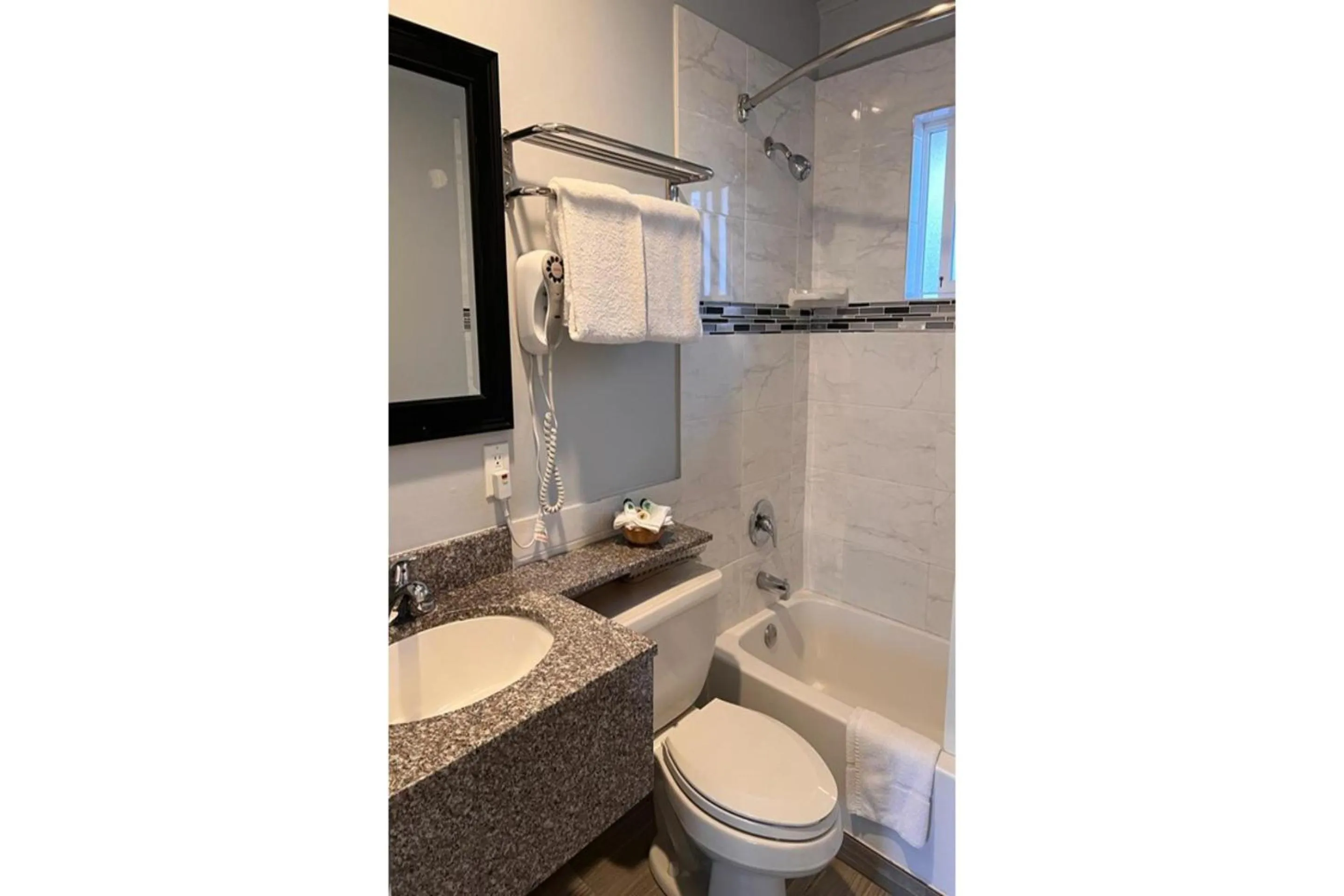 Bathroom in Islander Motel Santa Cruz CA