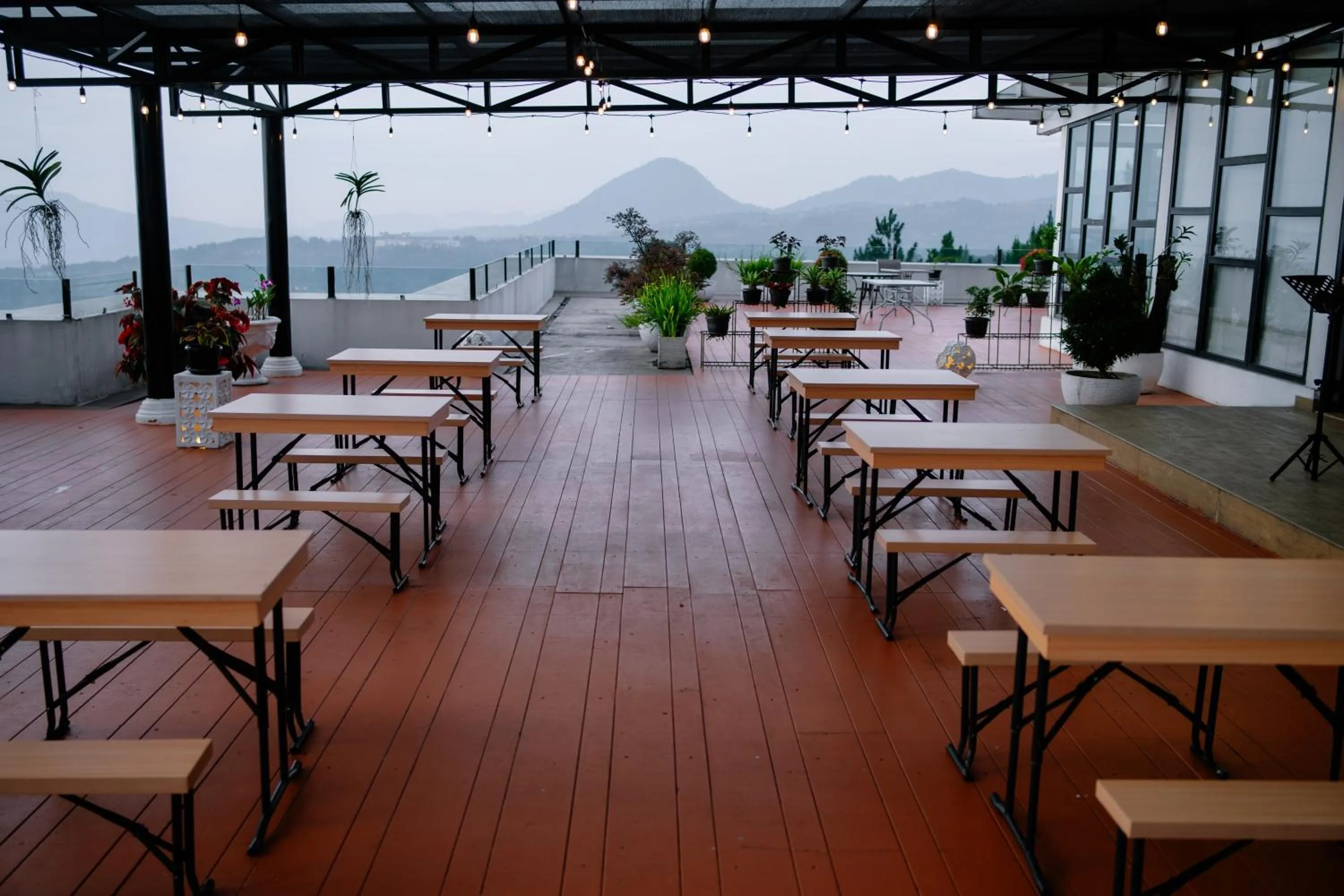 Restaurant/places to eat in Beth Kasegaran Theresia