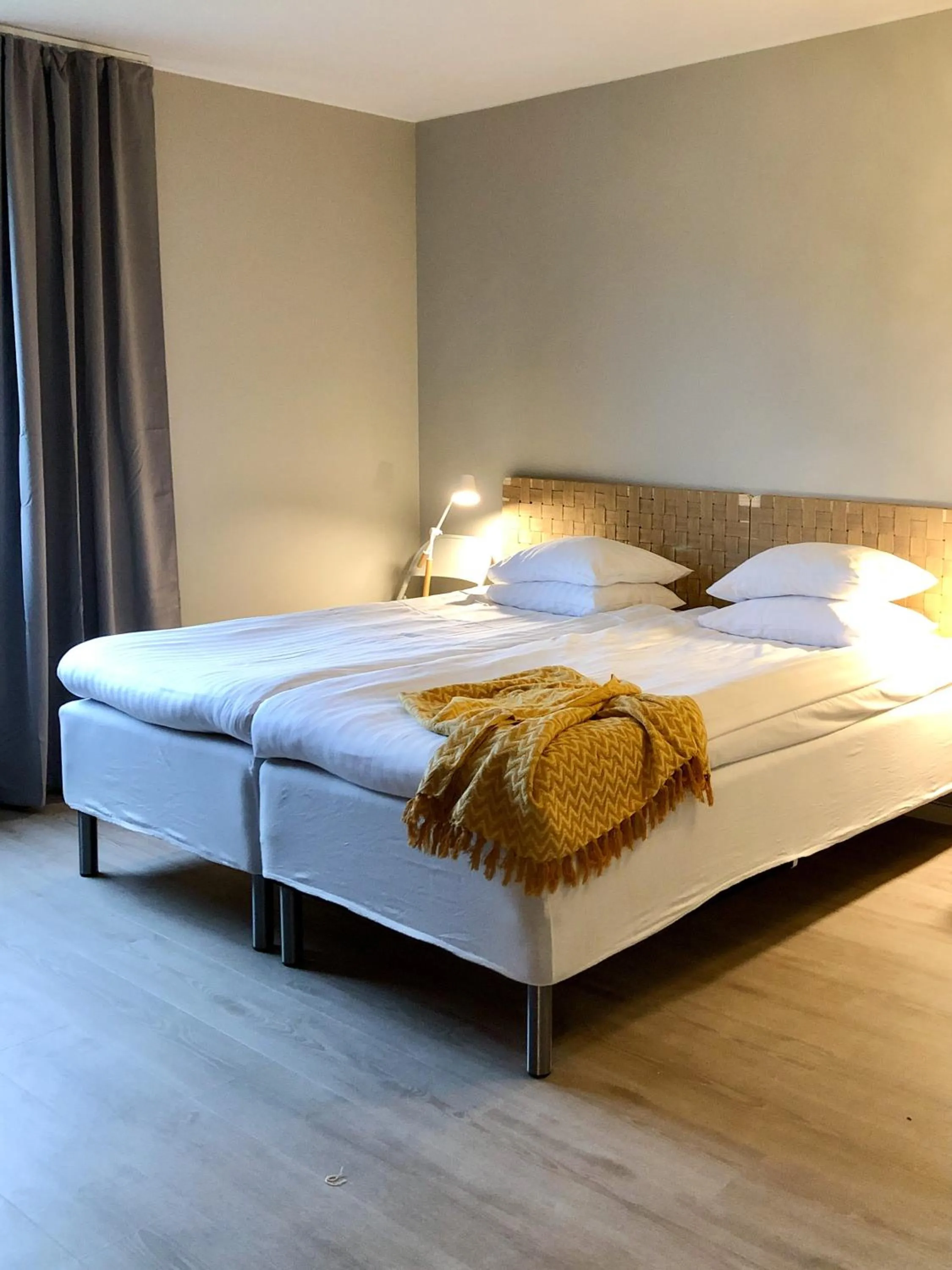 Bed in Hotell Nyboholm