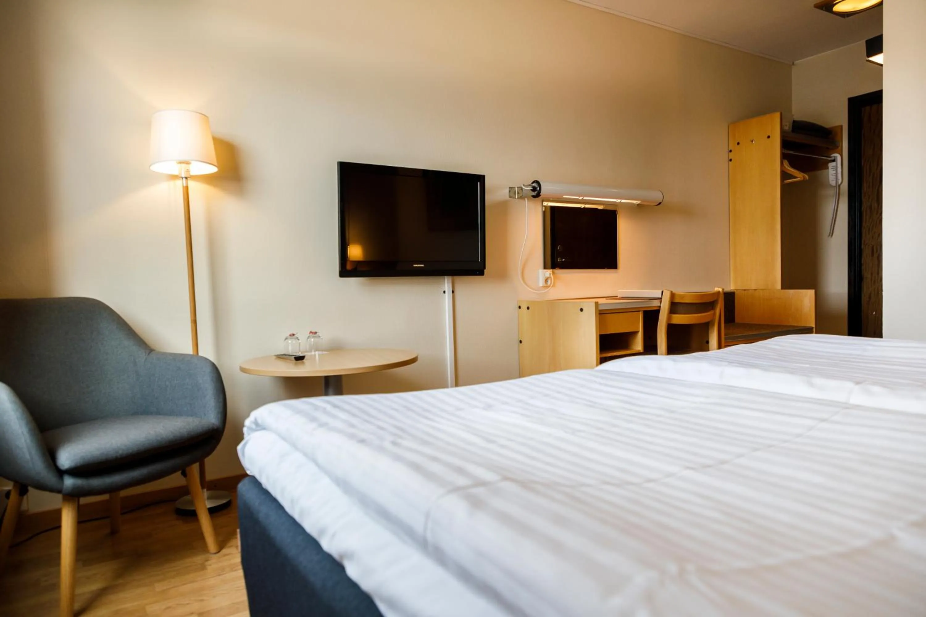 Photo of the whole room, Bed in Hotell Nyboholm