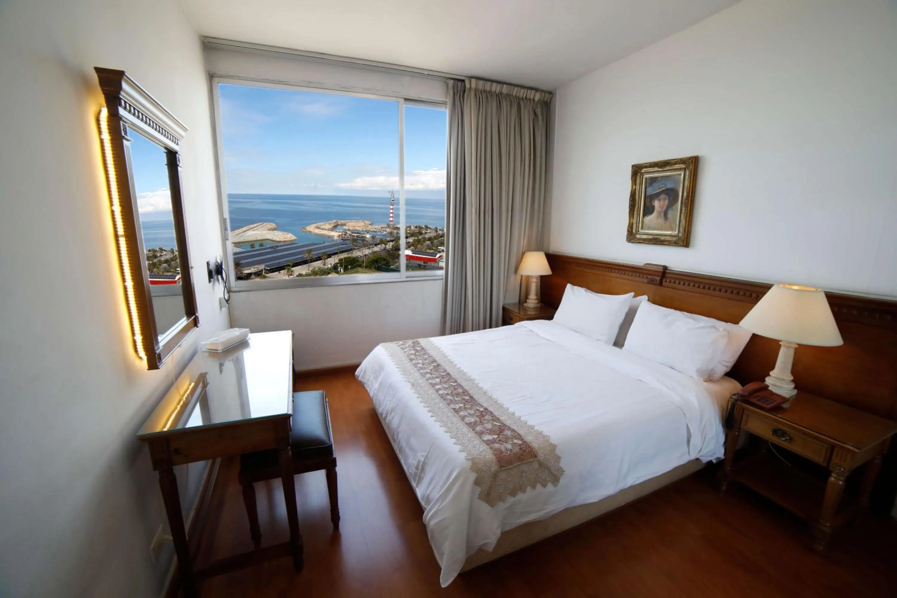 Bedroom, Bed in Holiday Home Suites