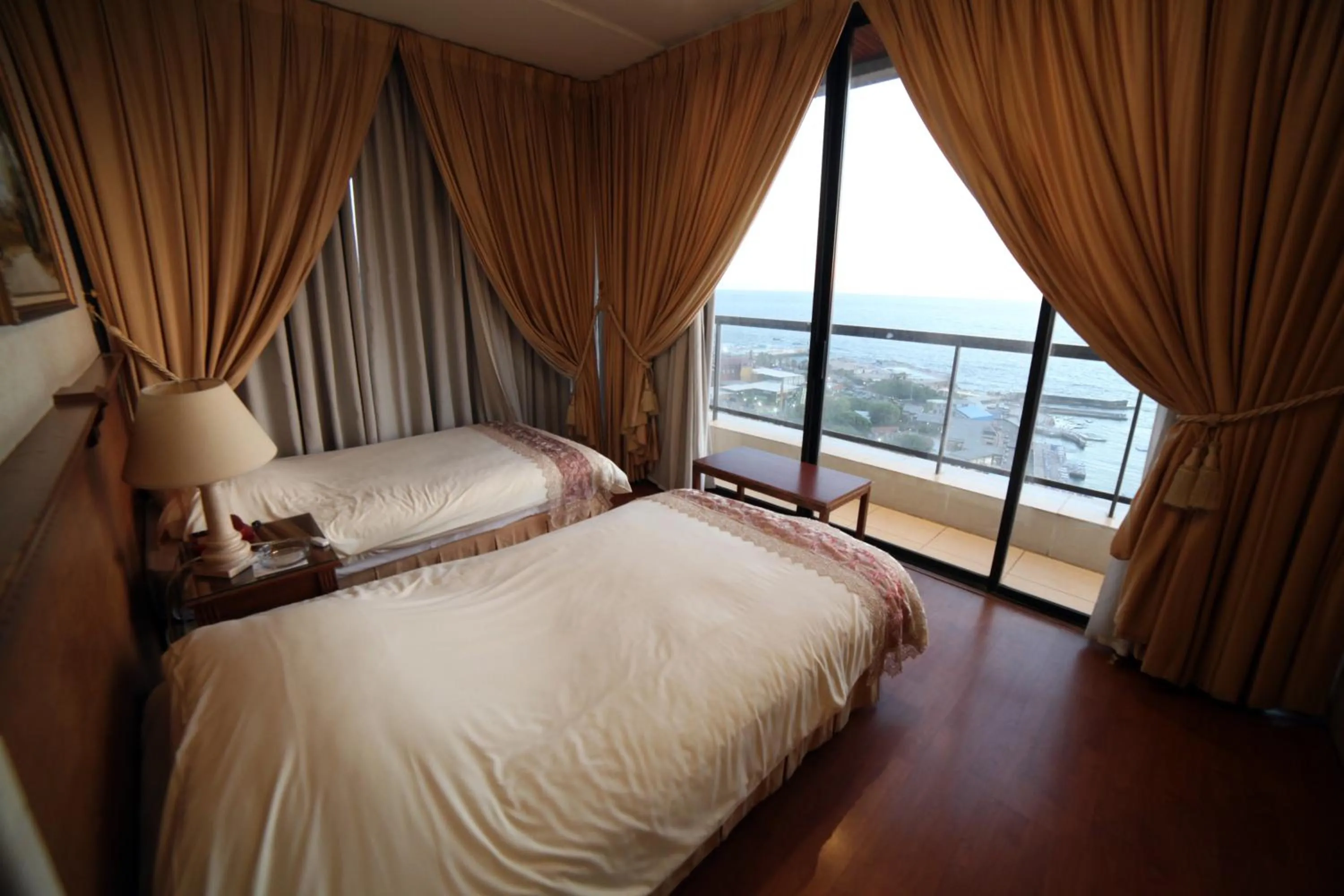 Bed in Holiday Home Suites