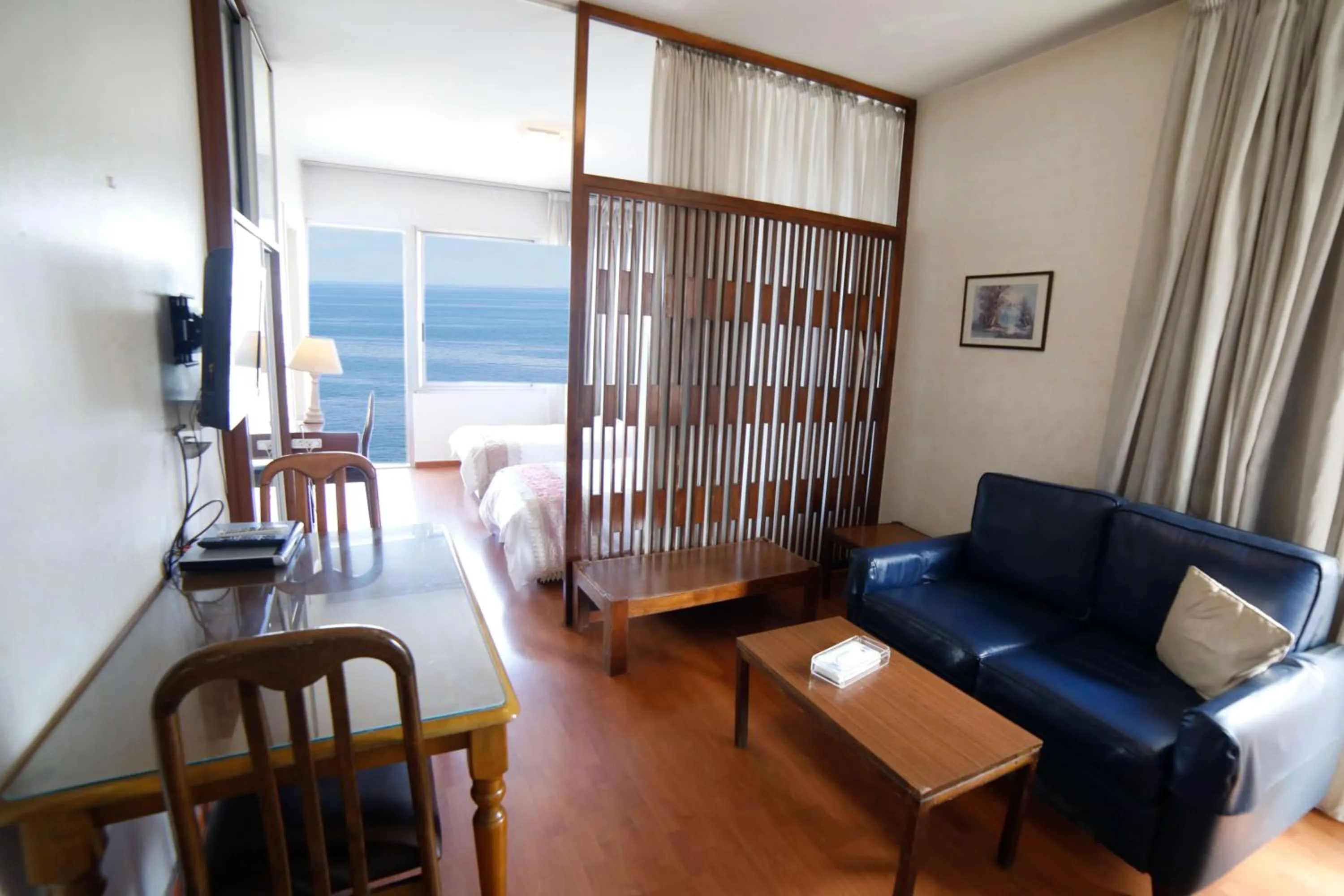 Living room in Holiday Home Suites