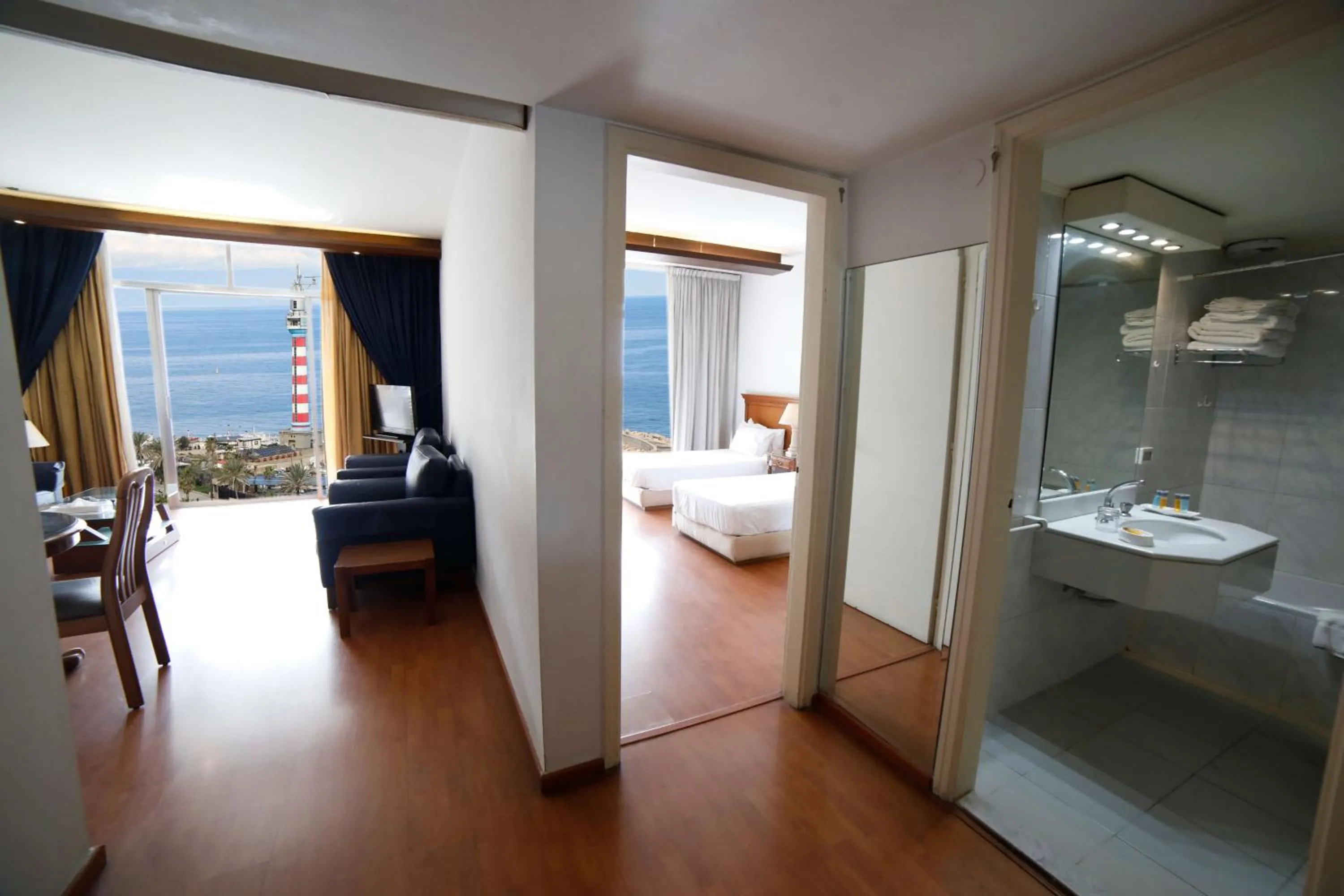 Photo of the whole room, Bed in Holiday Home Suites