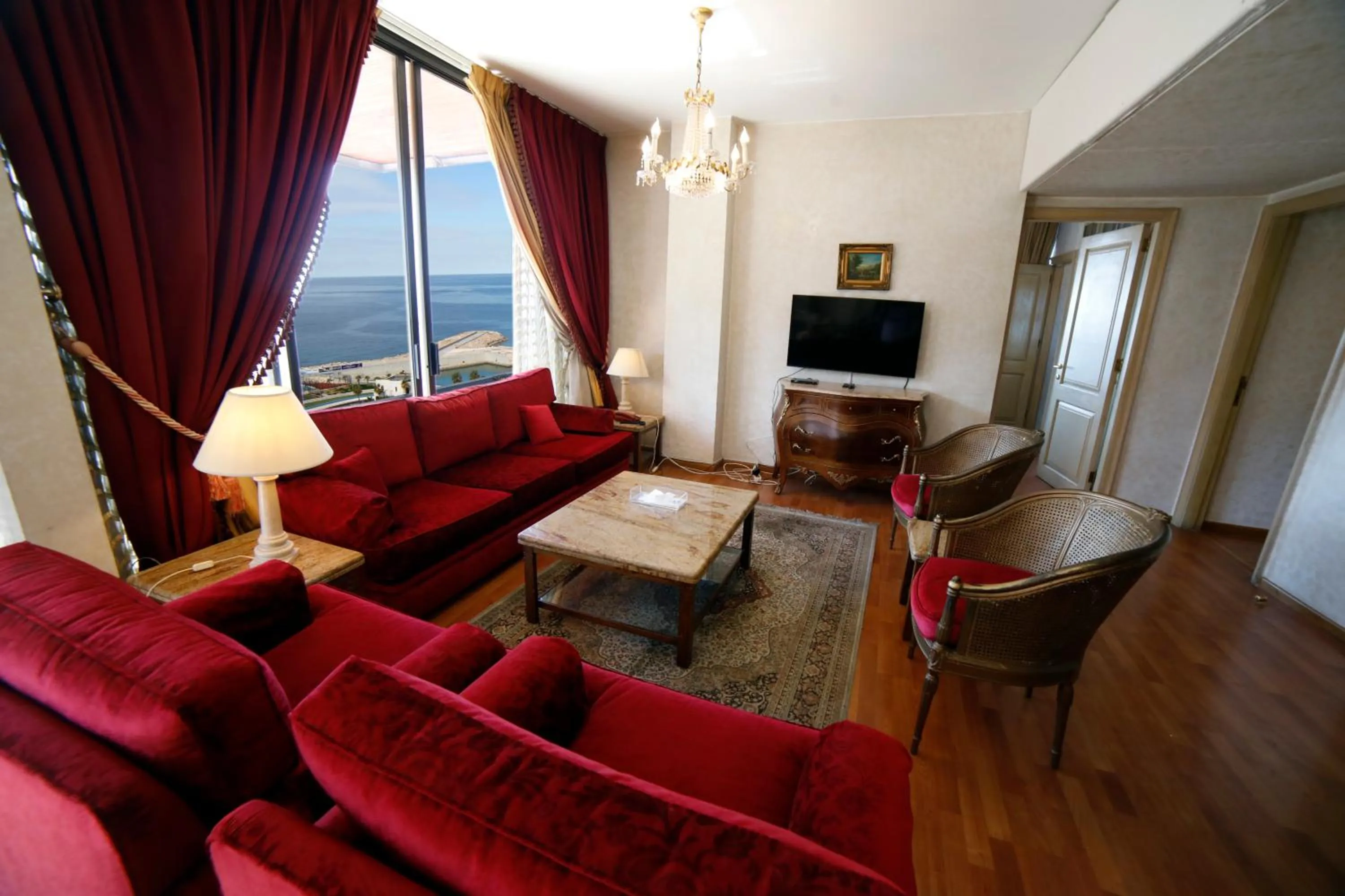 Seating area in Holiday Home Suites