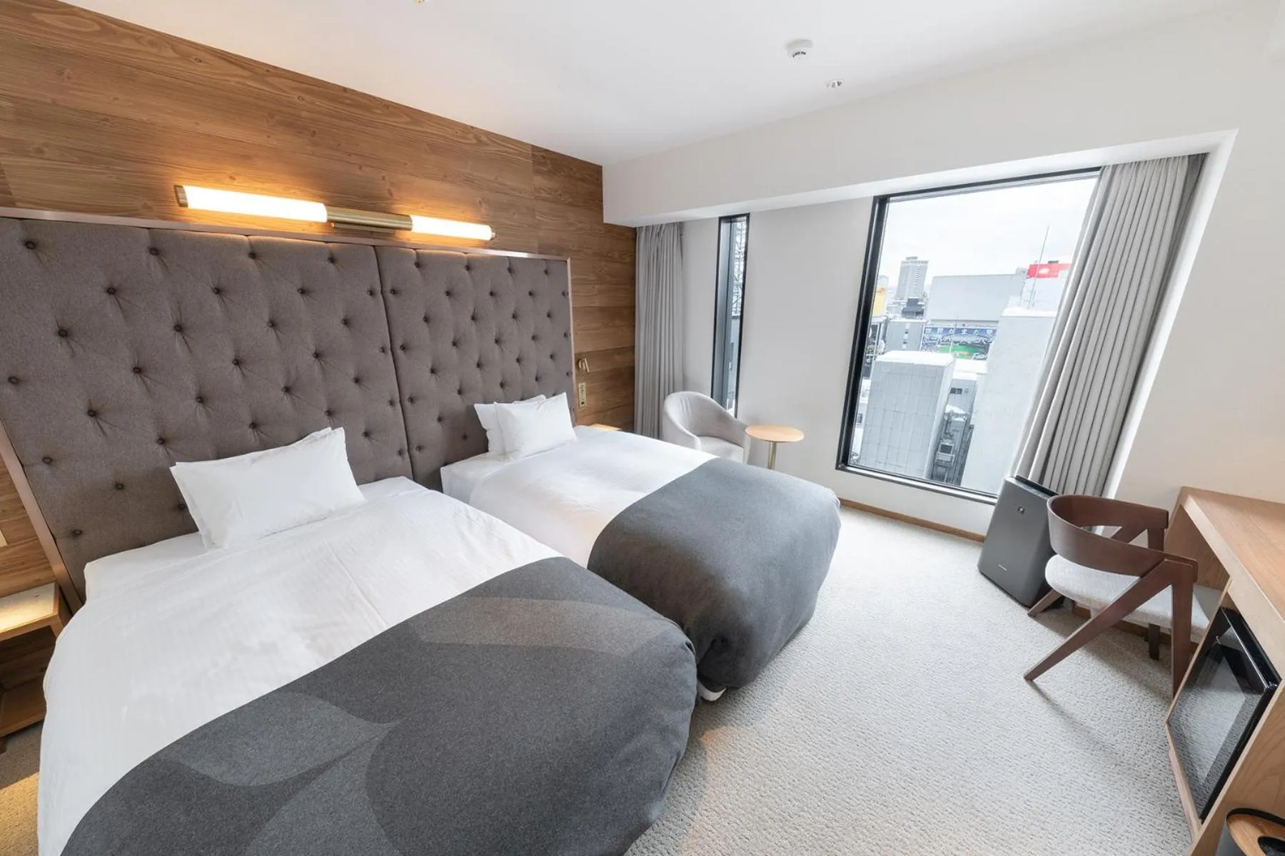 Photo of the whole room, Bed in THE KNOT SAPPORO