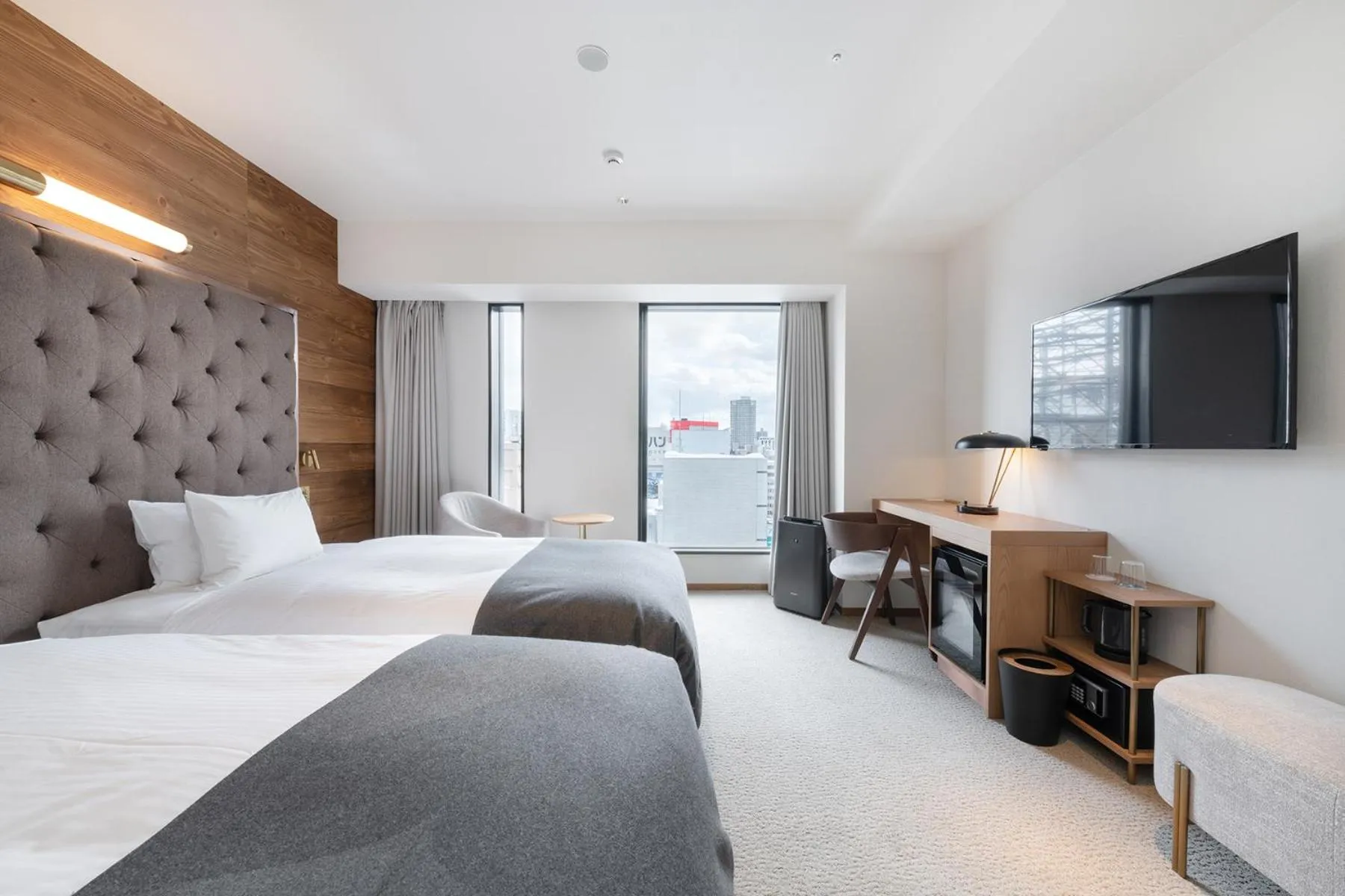 Photo of the whole room, Bed in THE KNOT SAPPORO