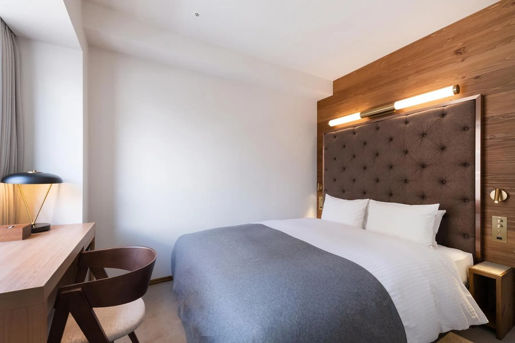 Photo of the whole room, Bed in THE KNOT SAPPORO