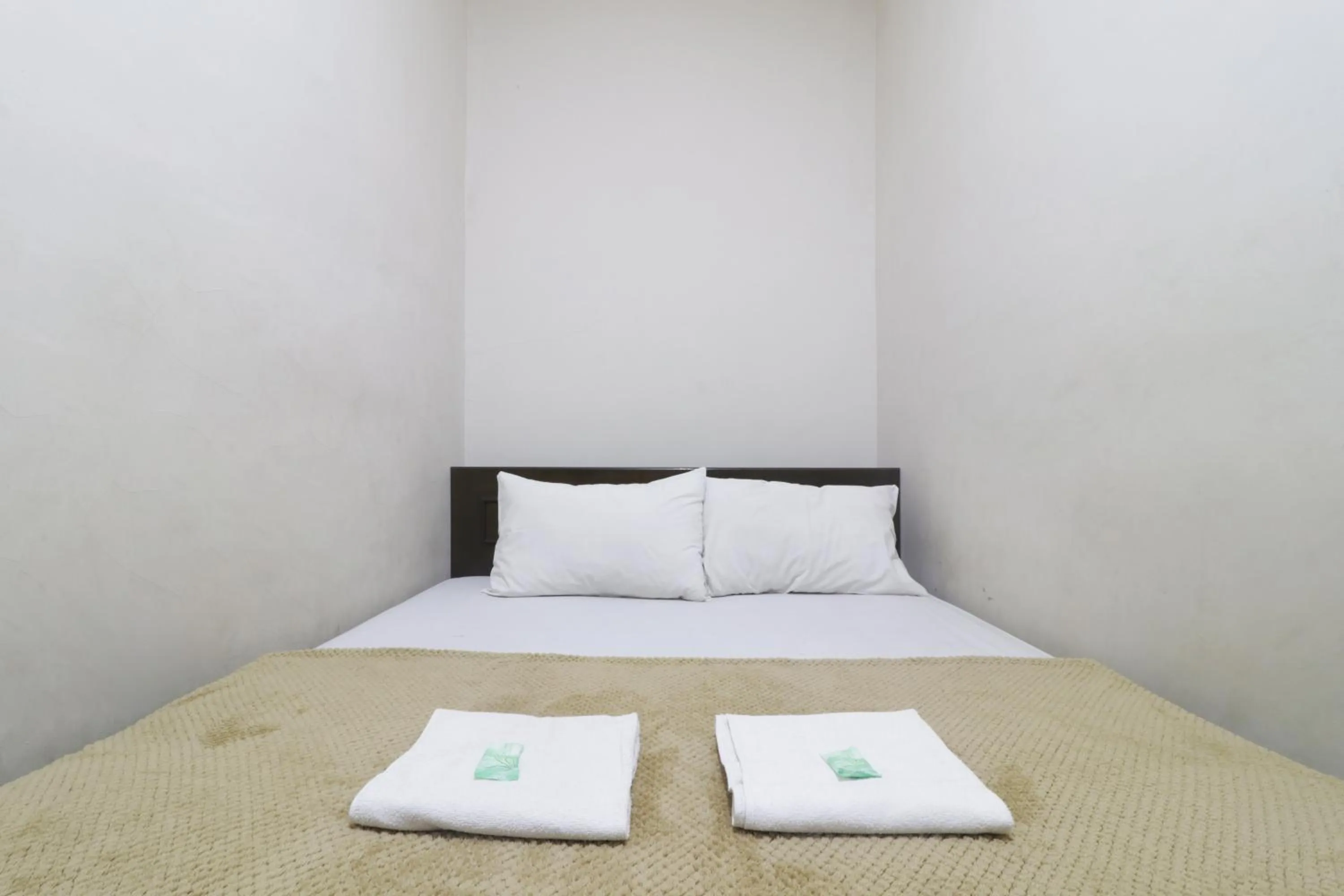 Bedroom, Bed in Hotel Omah Ampel Syariah