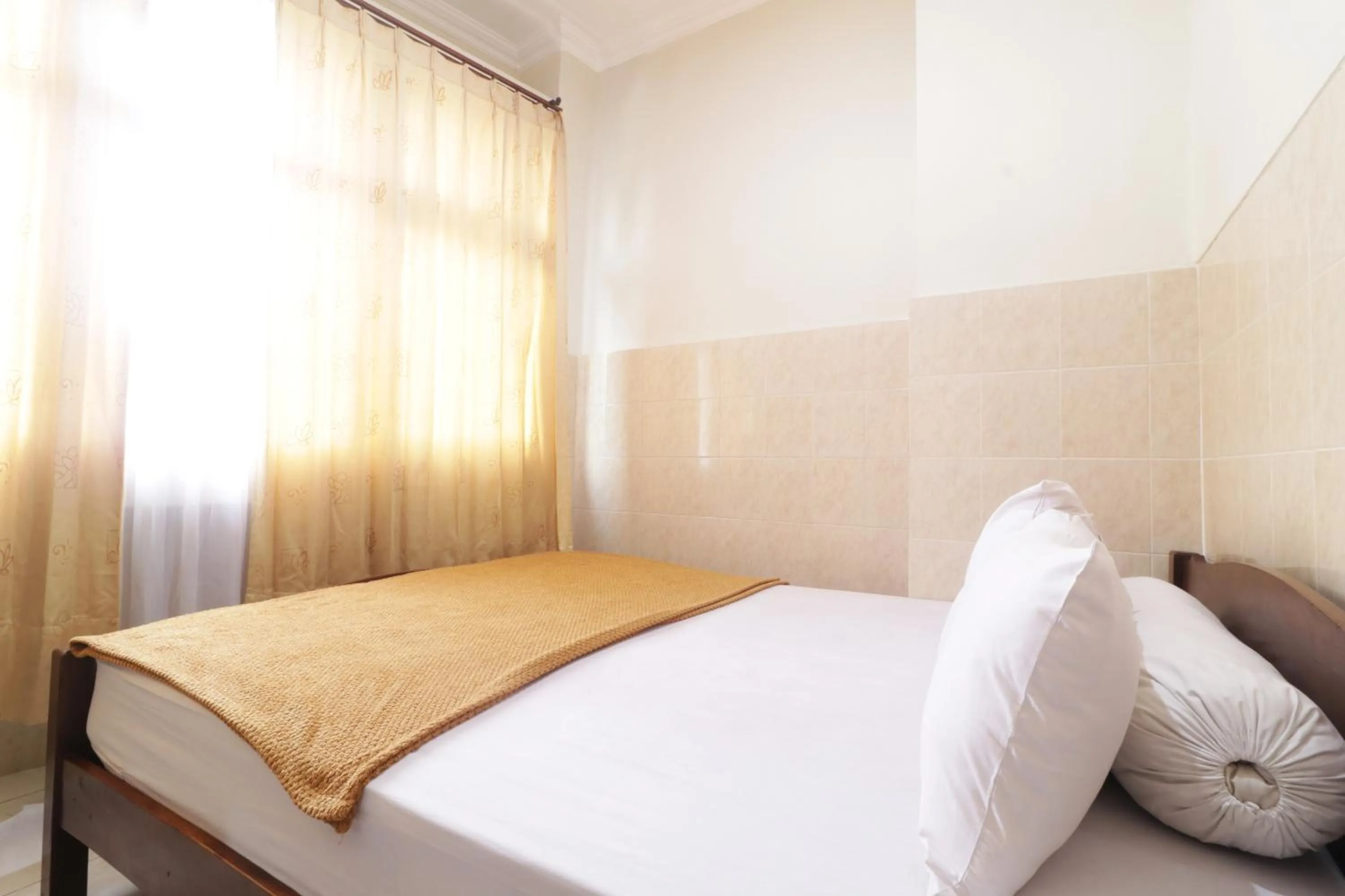 Bedroom, Bed in Hotel Omah Ampel Syariah