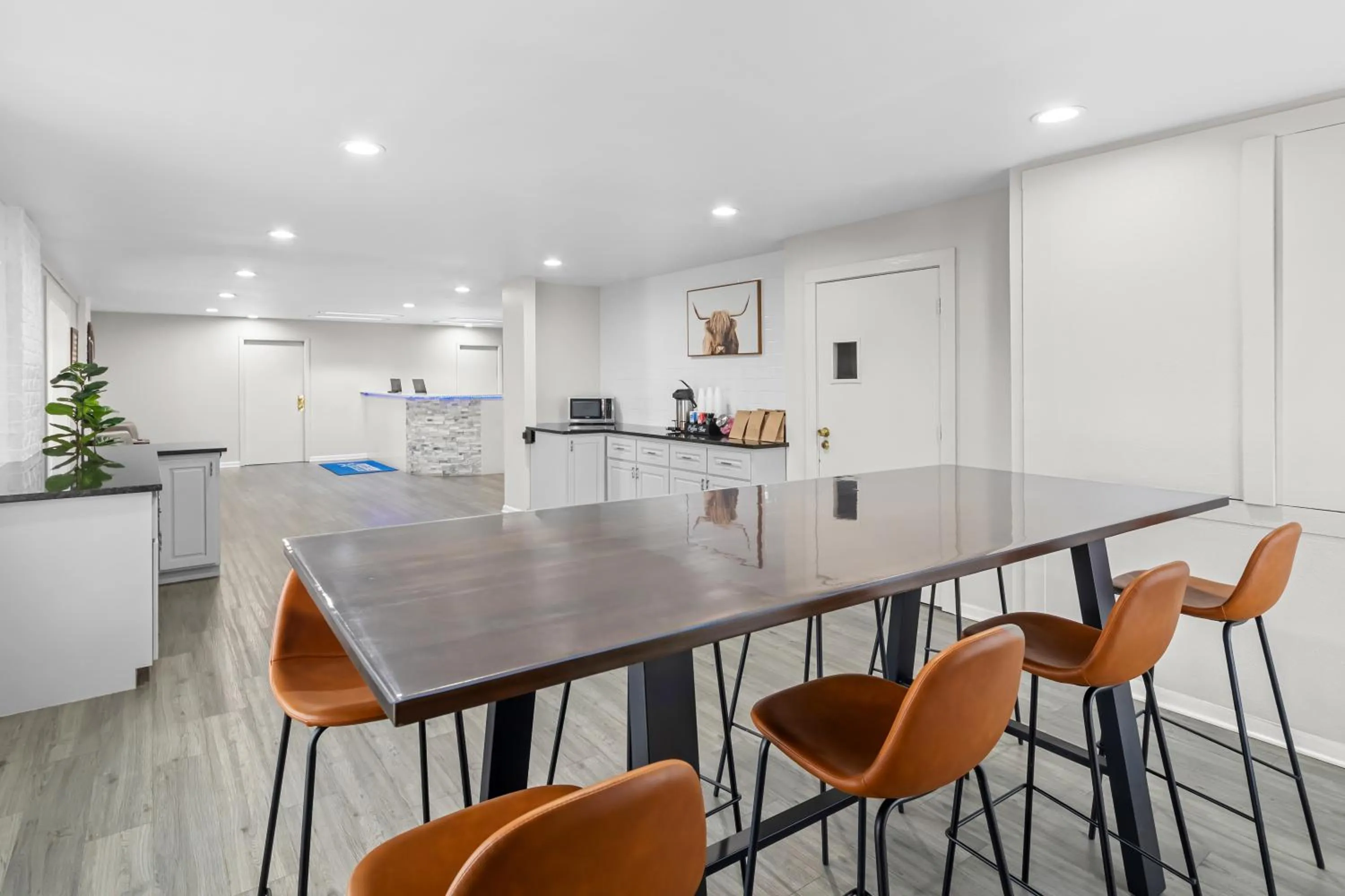 Breakfast in Americas Best Value Inn Austin