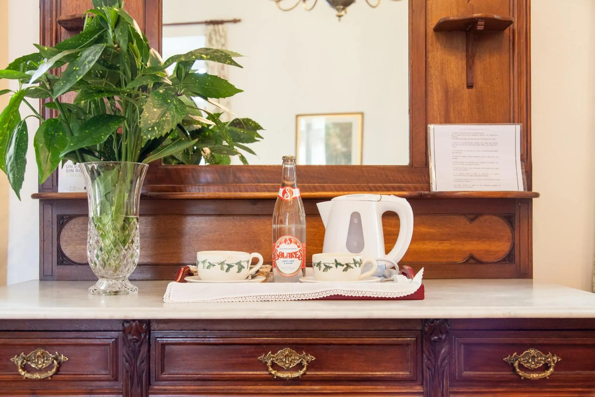 Coffee/tea facilities in Hotel Casona El Arral