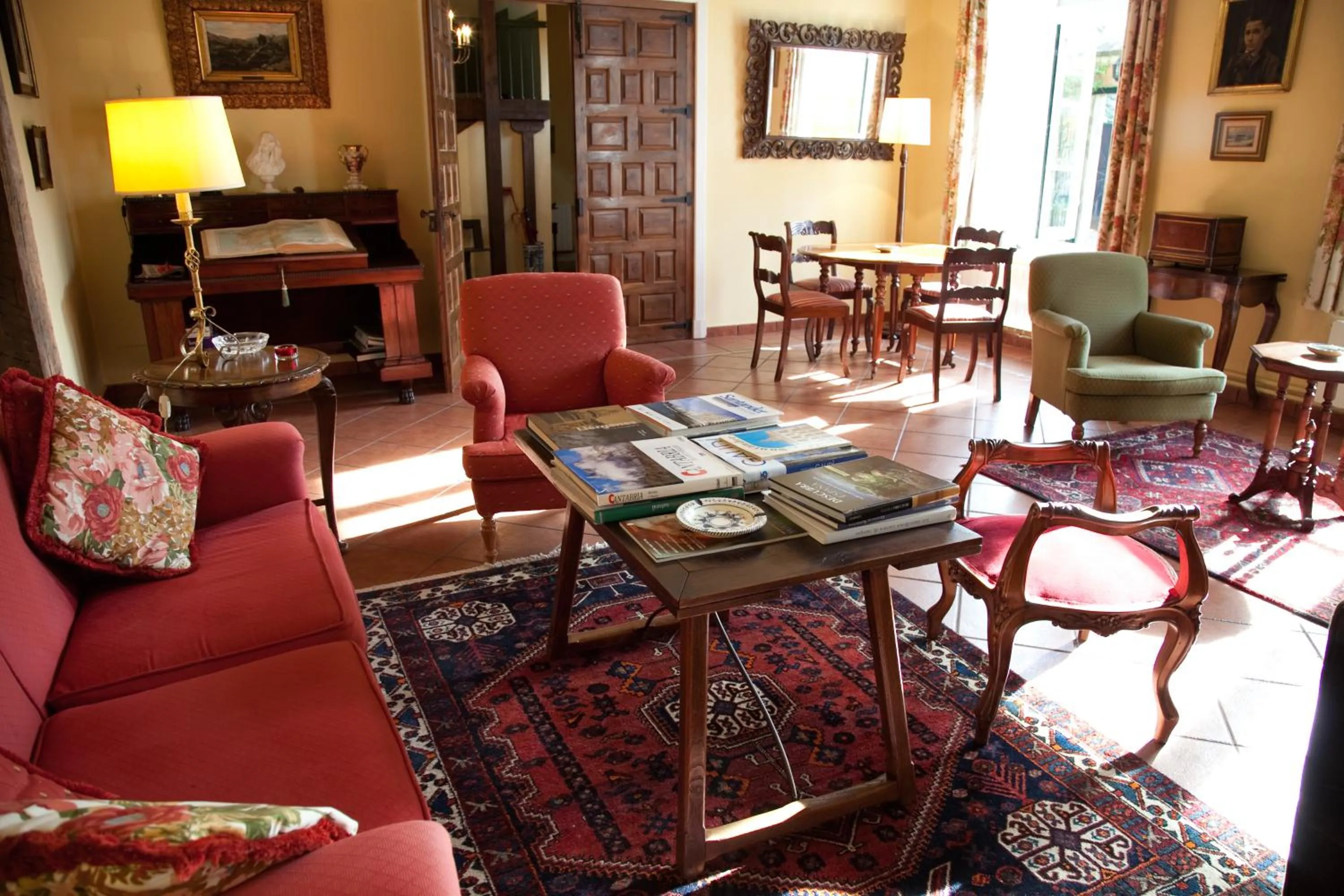Living room in Hotel Casona El Arral