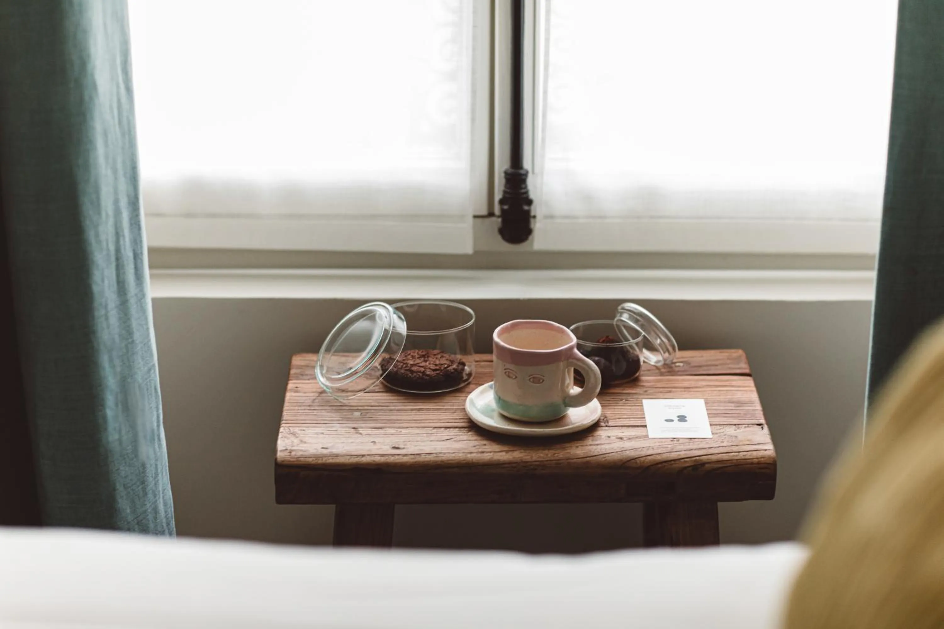 Coffee/tea facilities in HOY Paris - Yoga Hotel
